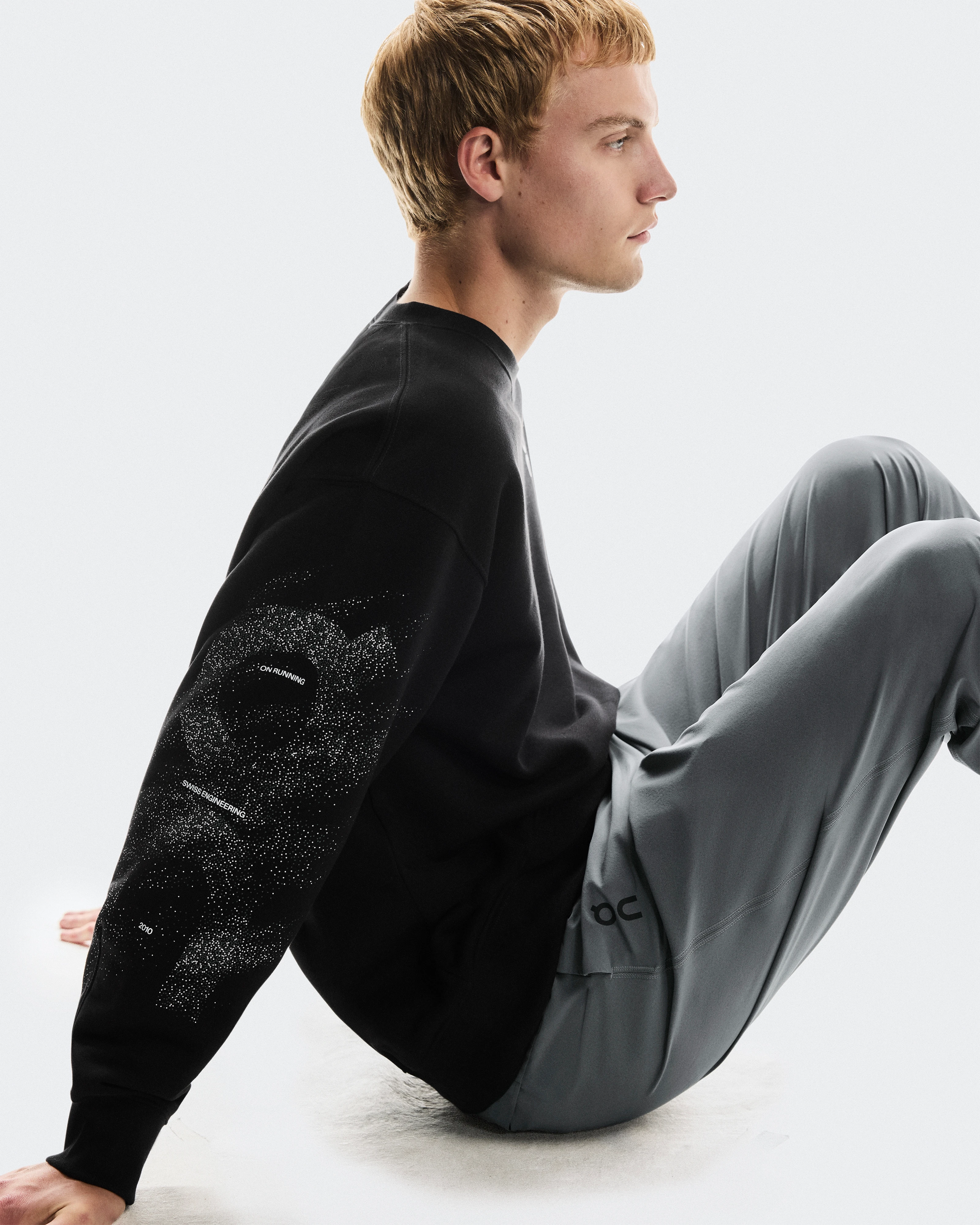 On Club Crew Graphic Black & Olive Men Hoodies and sweatshirts