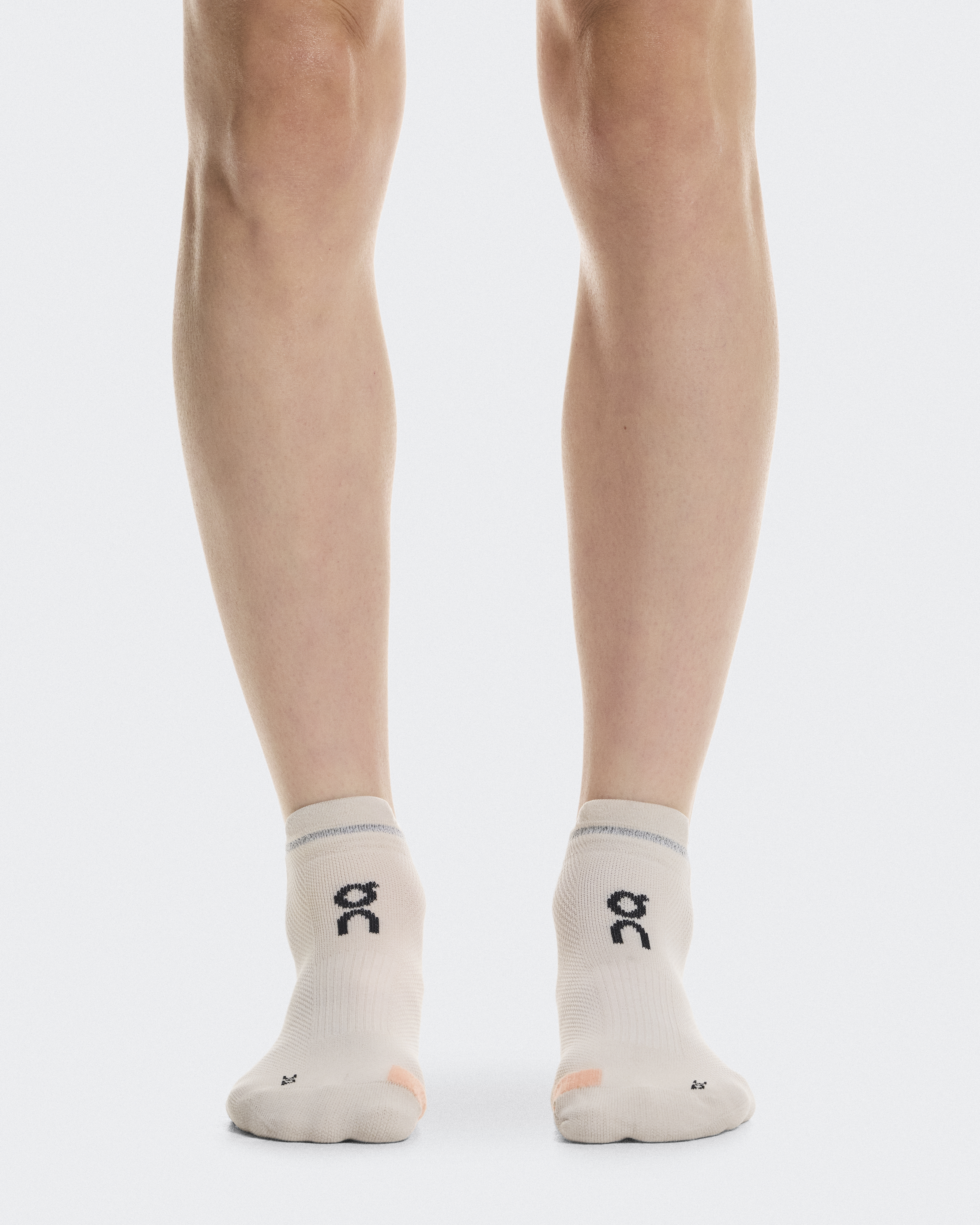 Performance Run Sock Low in Pearl/Sunstone