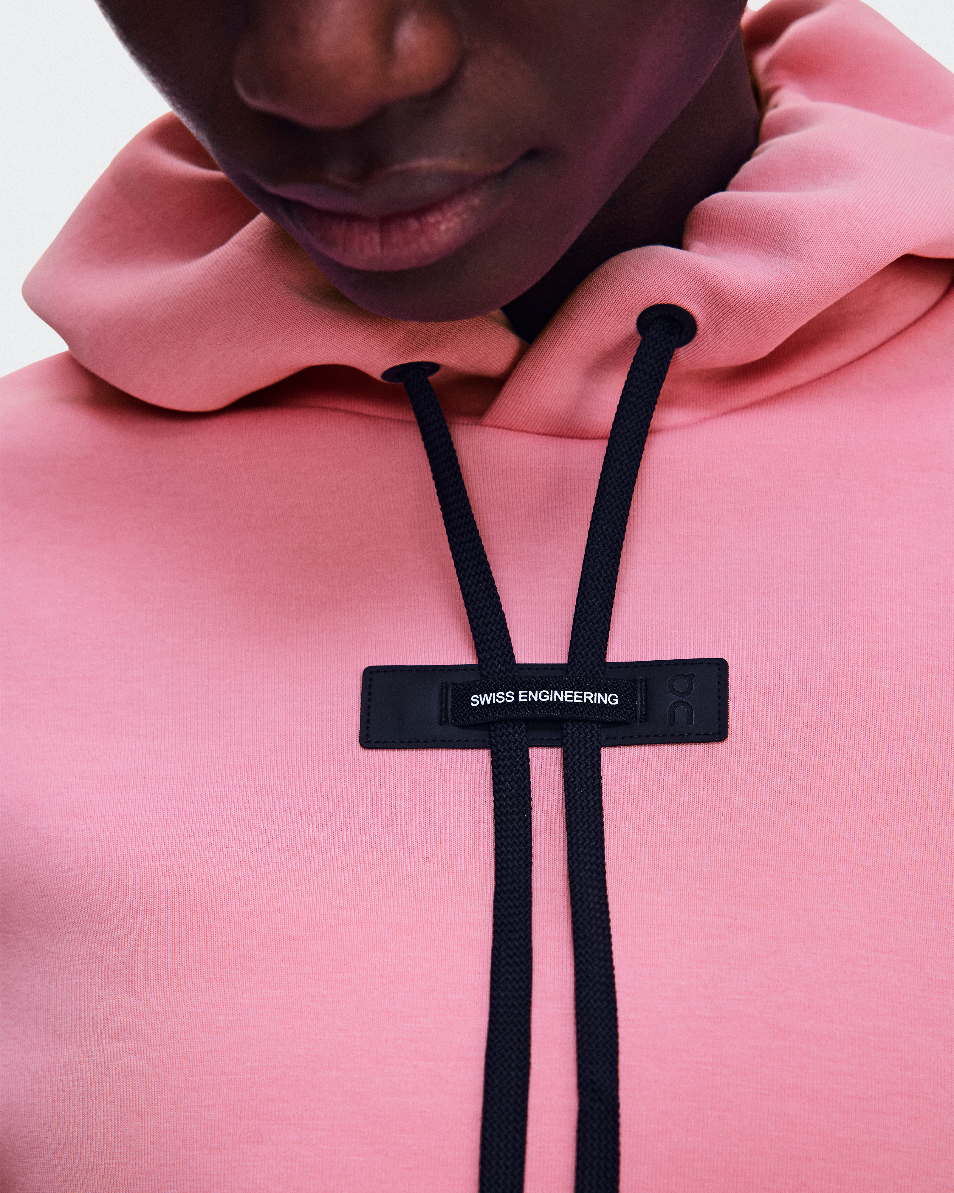 Focus Tech Hoodieنحيف / Magnolia / L