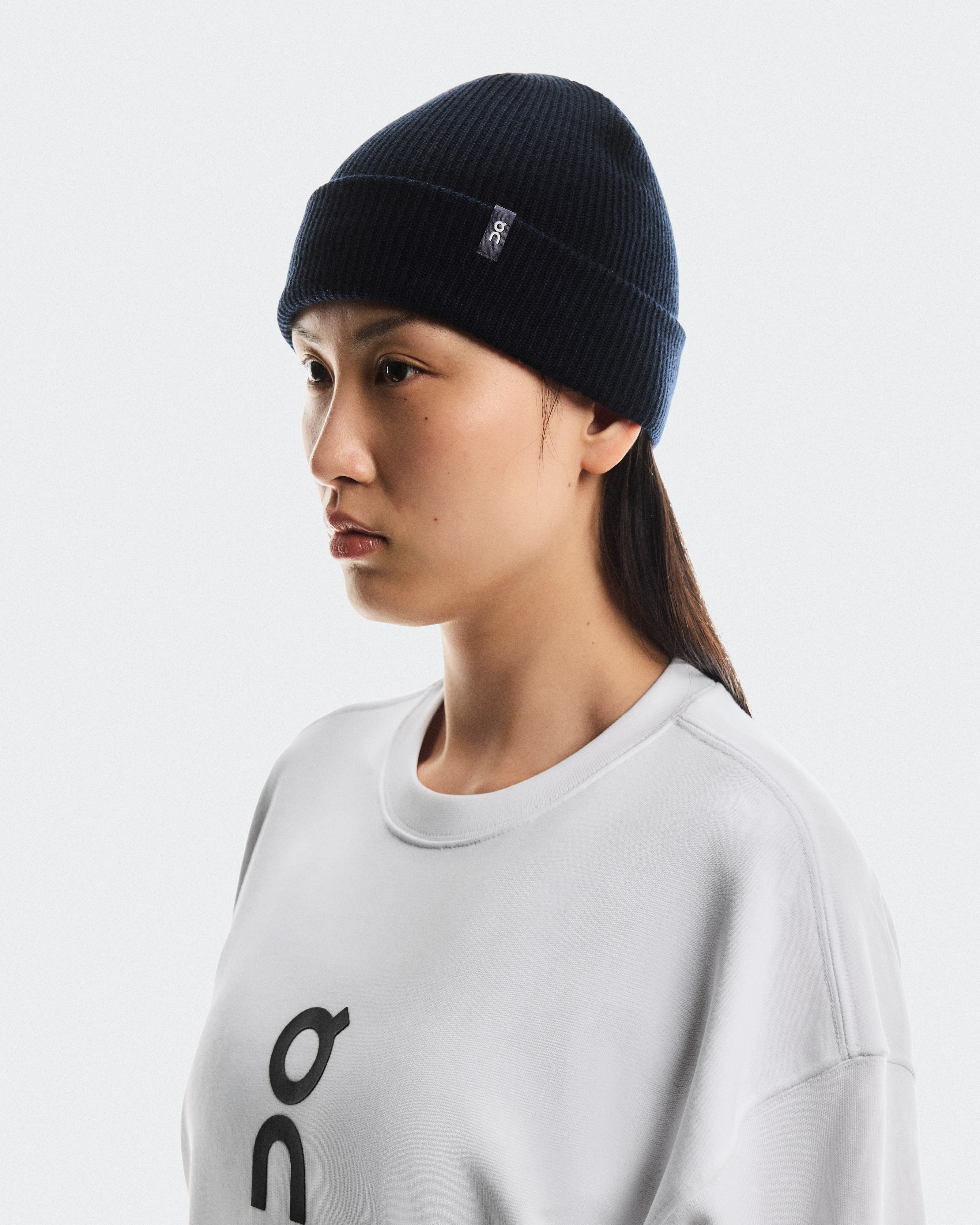 On Merino Beanie Midnight Unisex Headwear