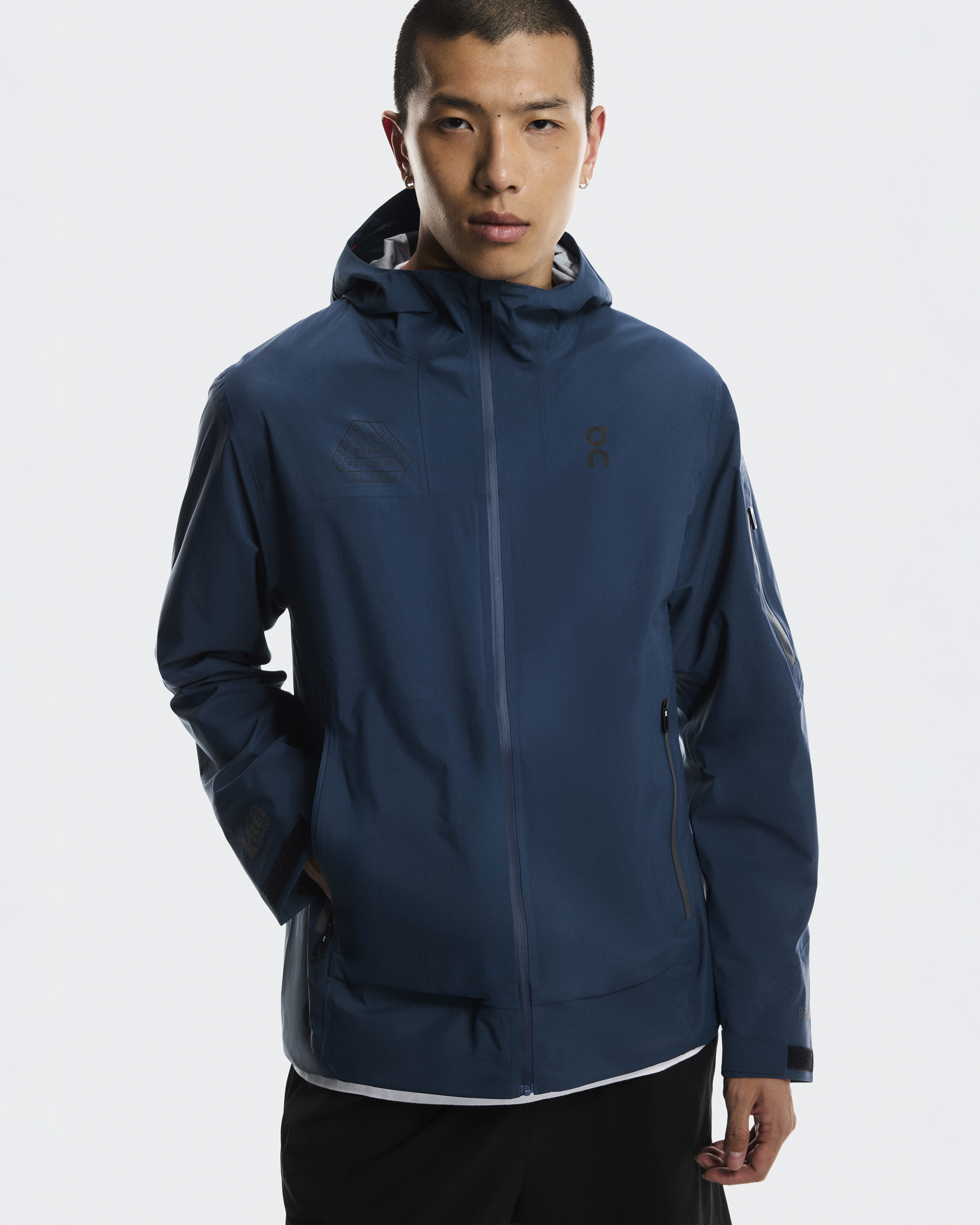 メンズ Trek Jacket BEAMS REI | ブルー | On 日本