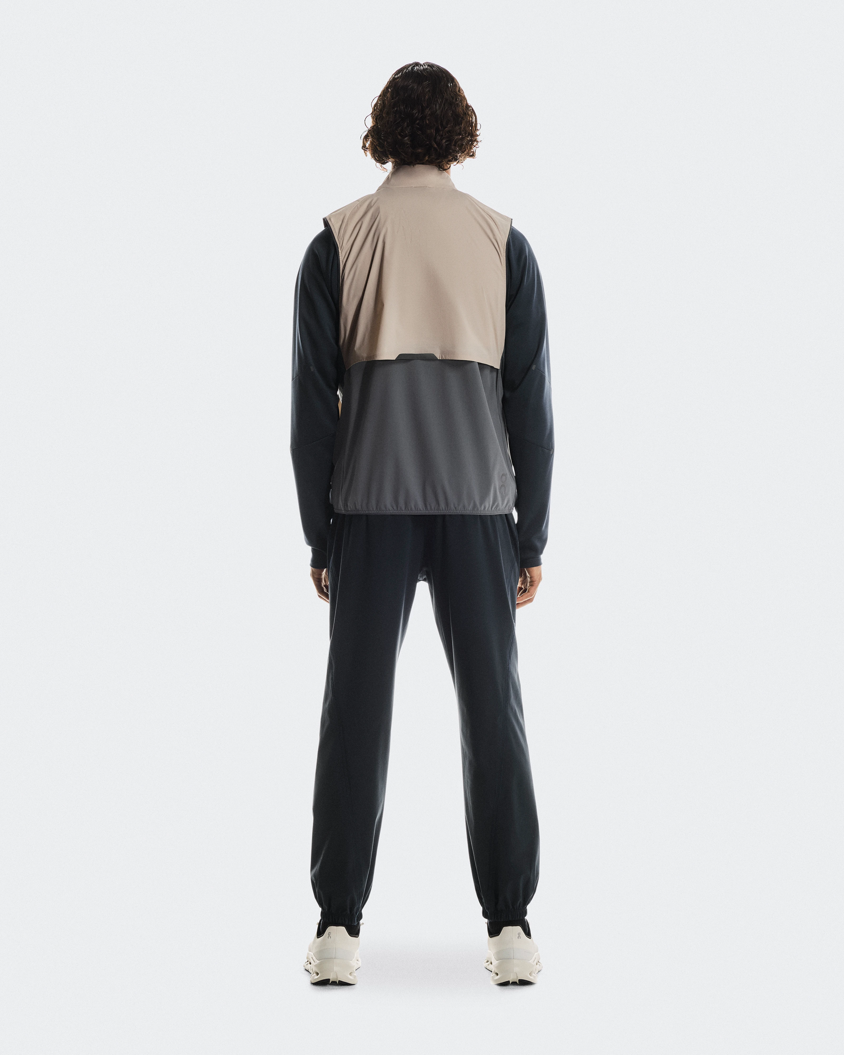 On Weather Vest Desert & Eclipse Men Jackets