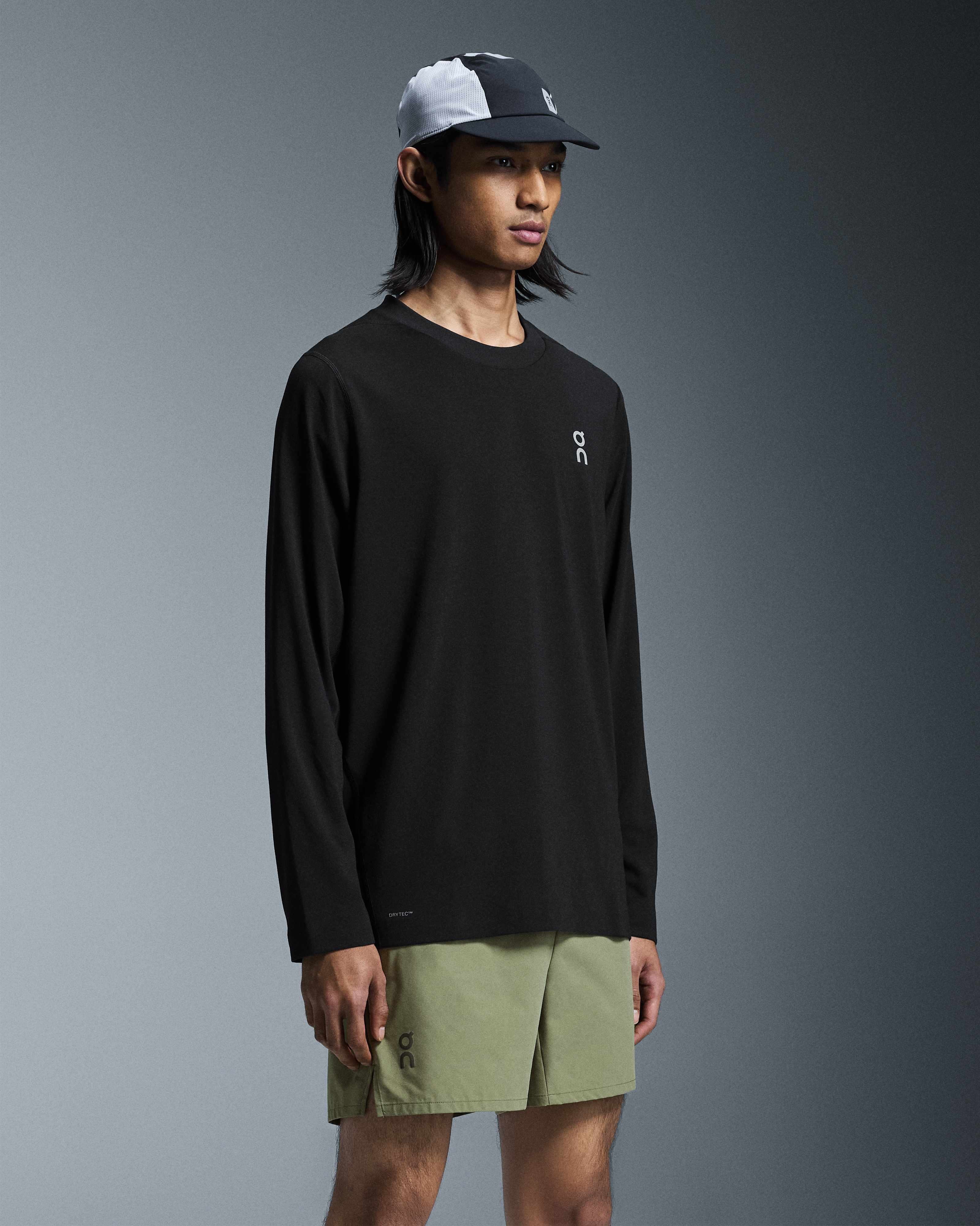 【新品タグ付】On オン Train Long-T Graphic ロンT S Men's Train Long-T | Black | On United States