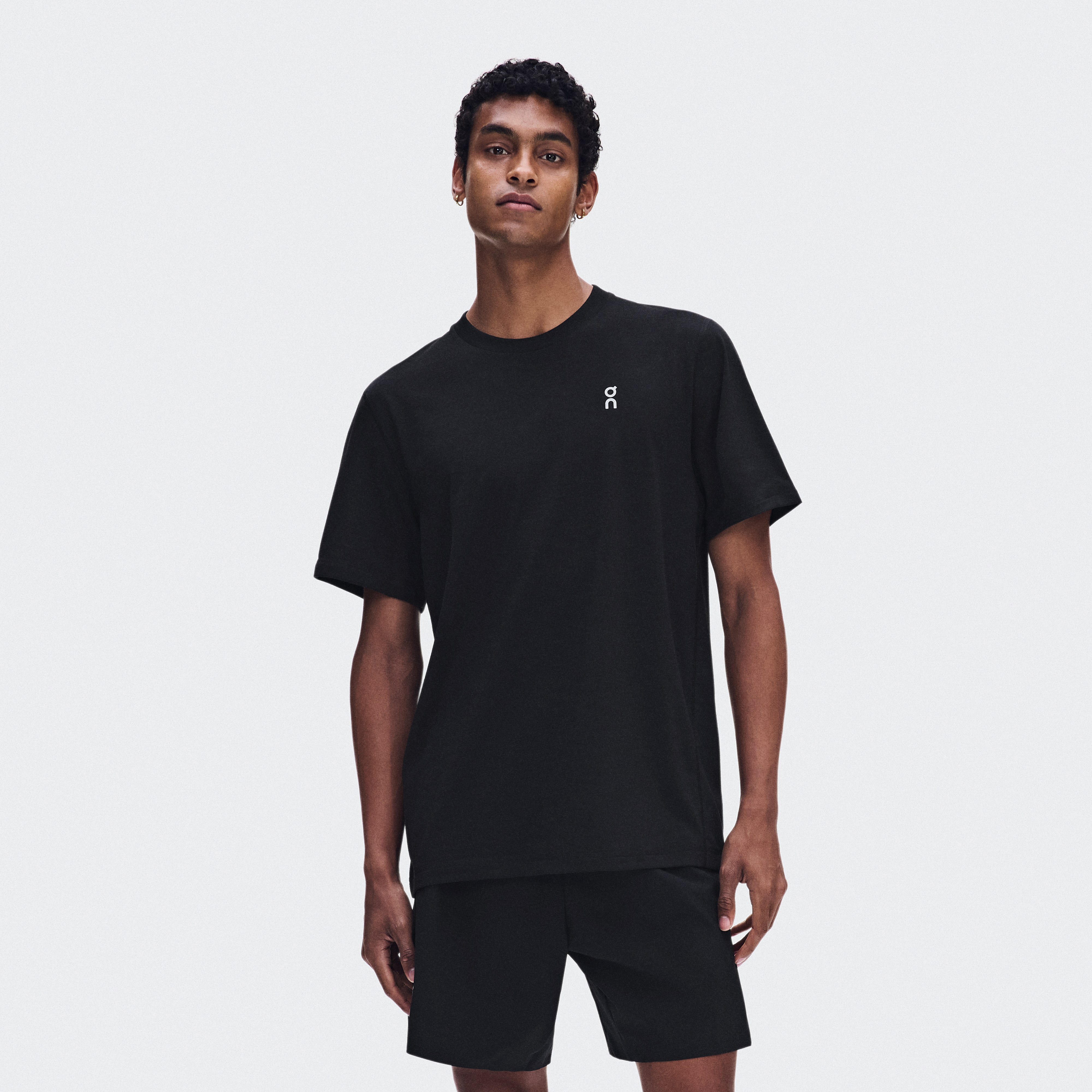 Train-T Short-Sleeve Shirt in Black