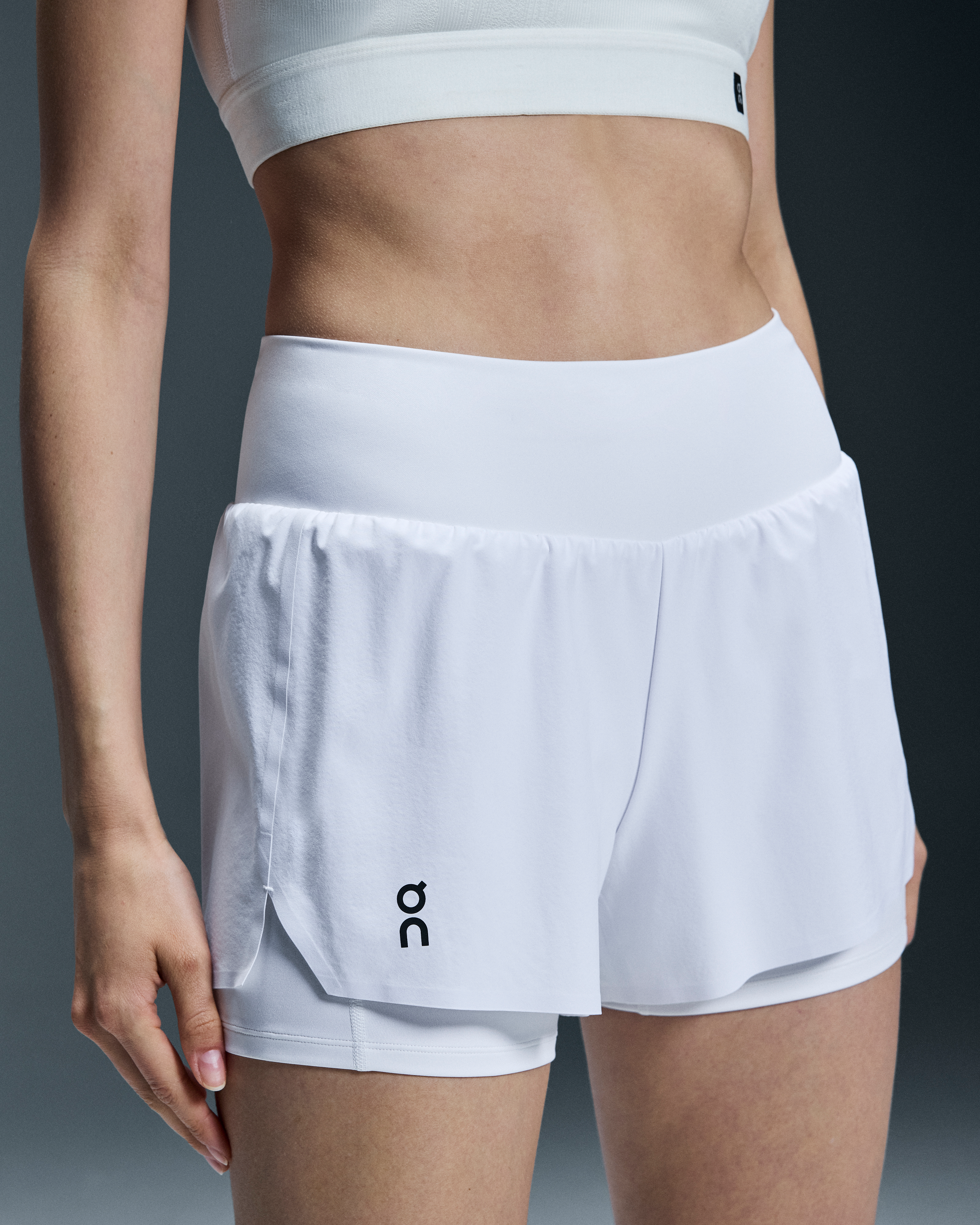 Court Shortsالنساء / أبيض  / M
