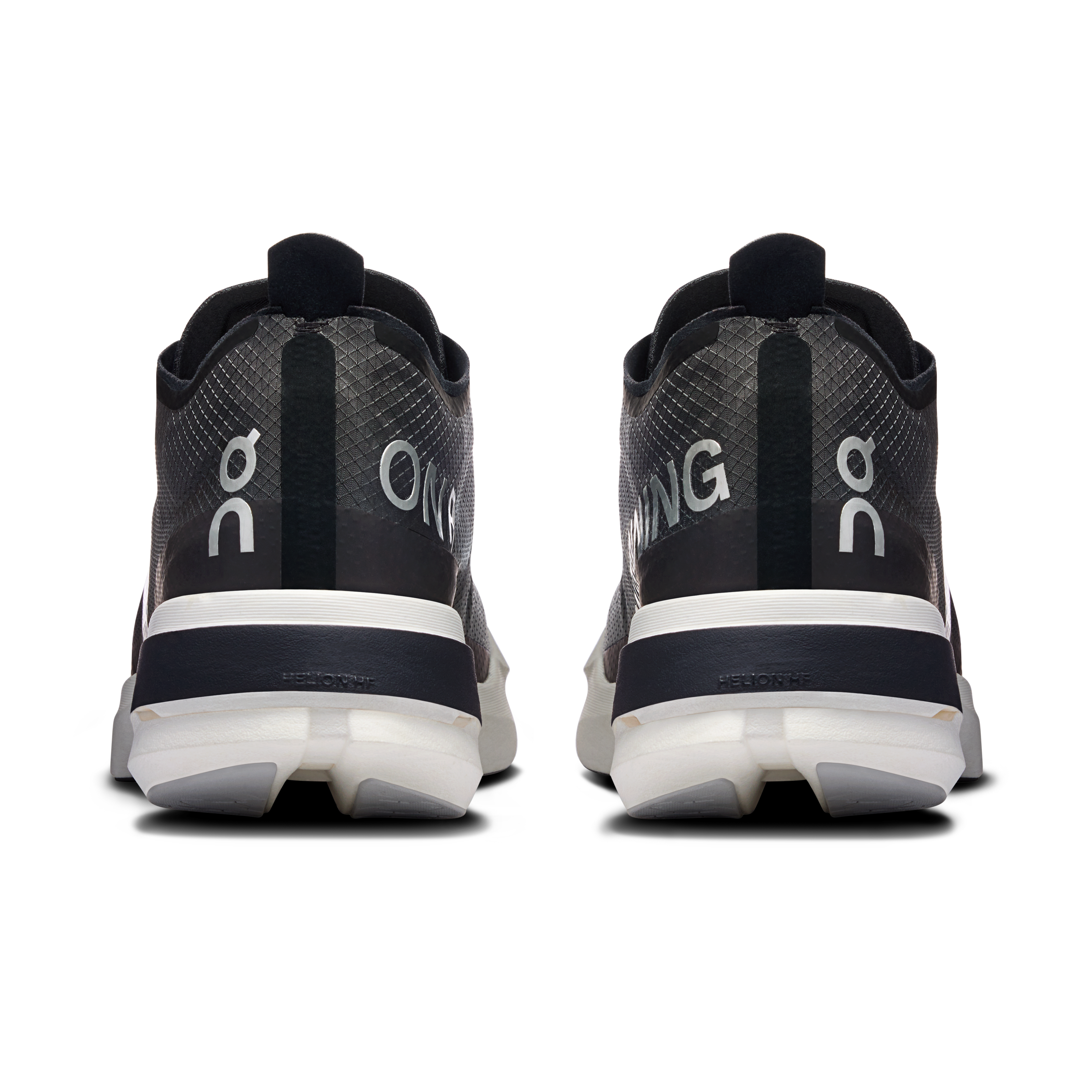 On Cloudboom Strike Black & White Herren Strassenlauf Schuhe