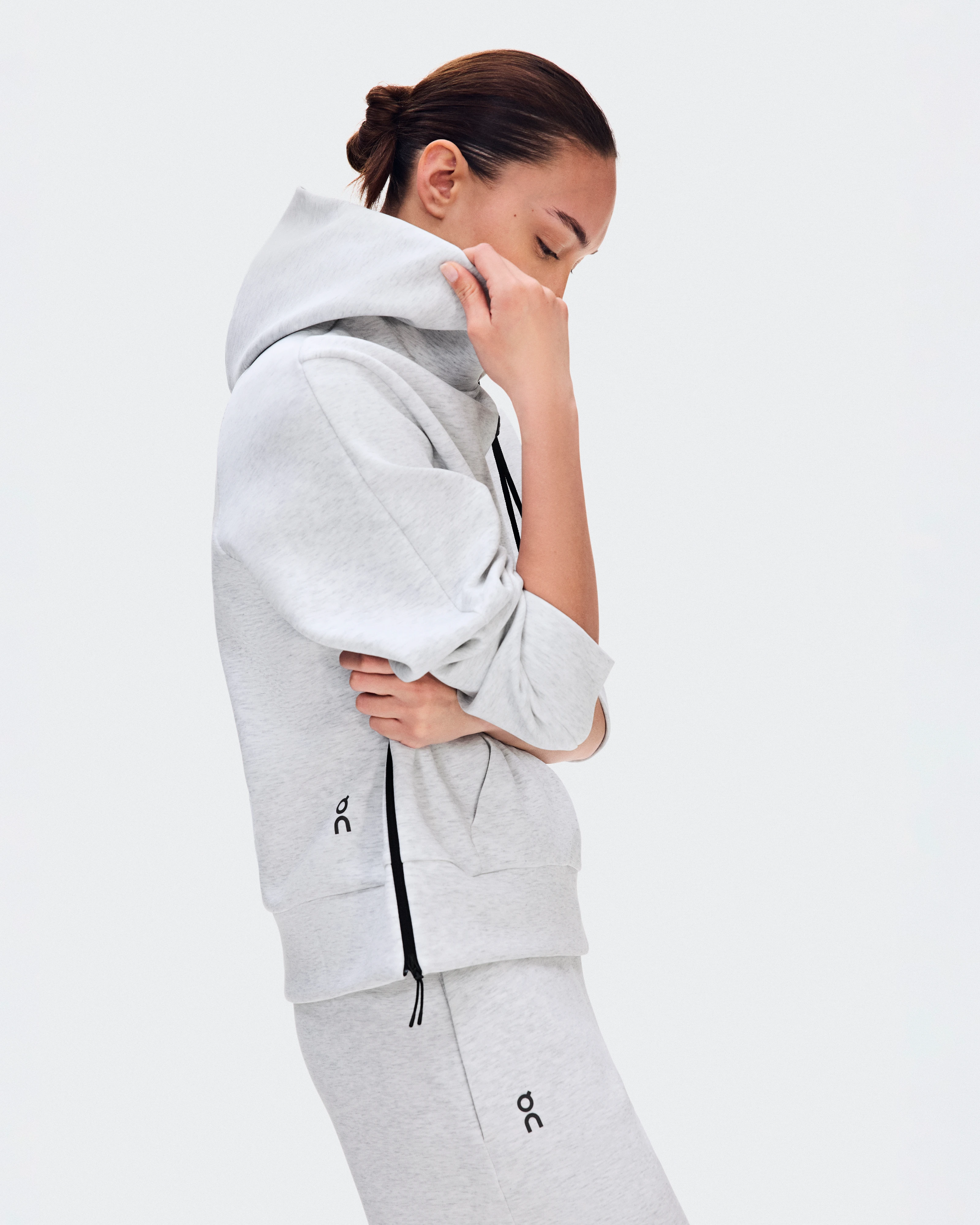 On Focus Tech Hoodie Crater Women Hoodies and sweatshirts