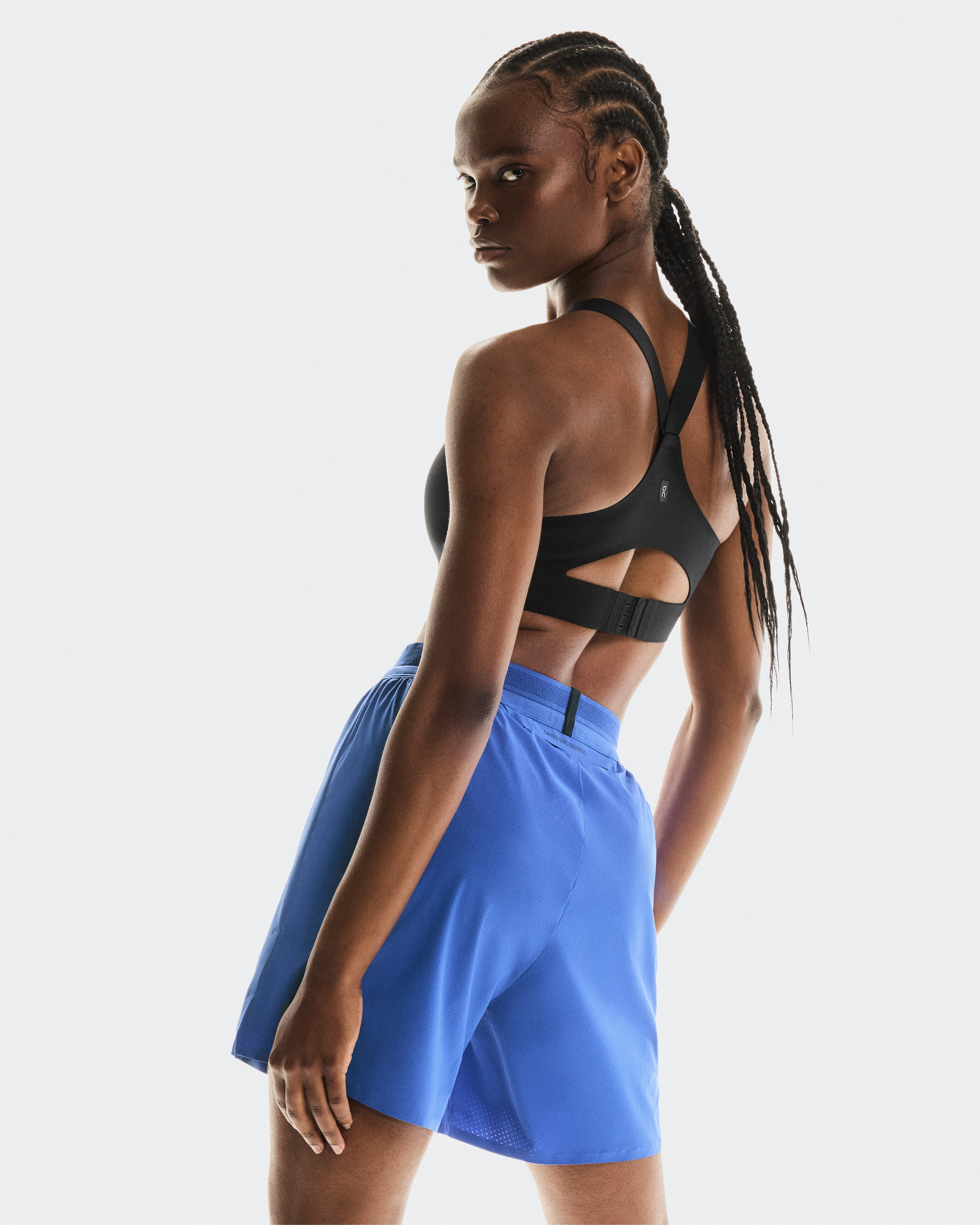 On 5" Performance Shorts Zaffre Women Shorts
