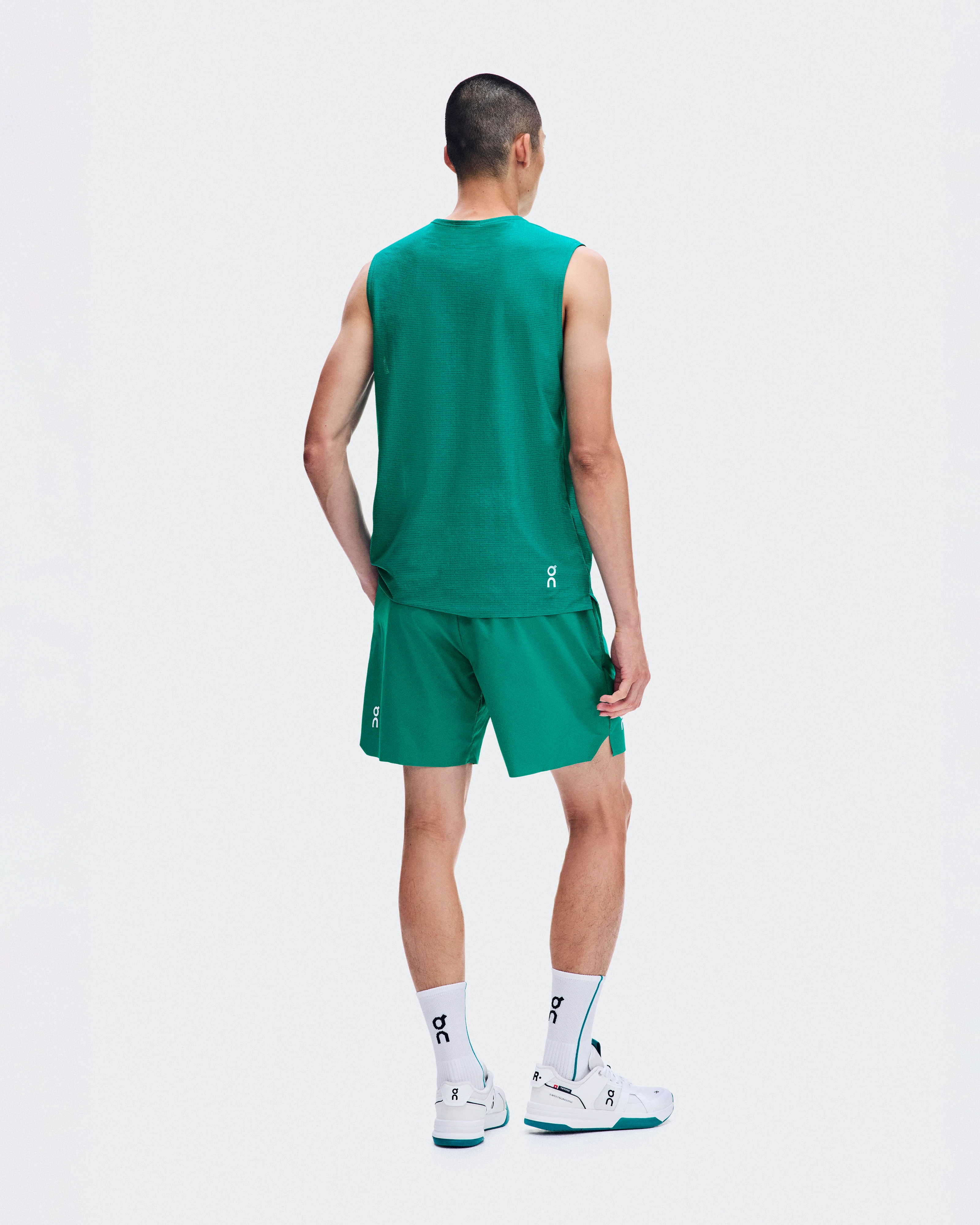 On 7" Court Shorts Neem Men Shorts