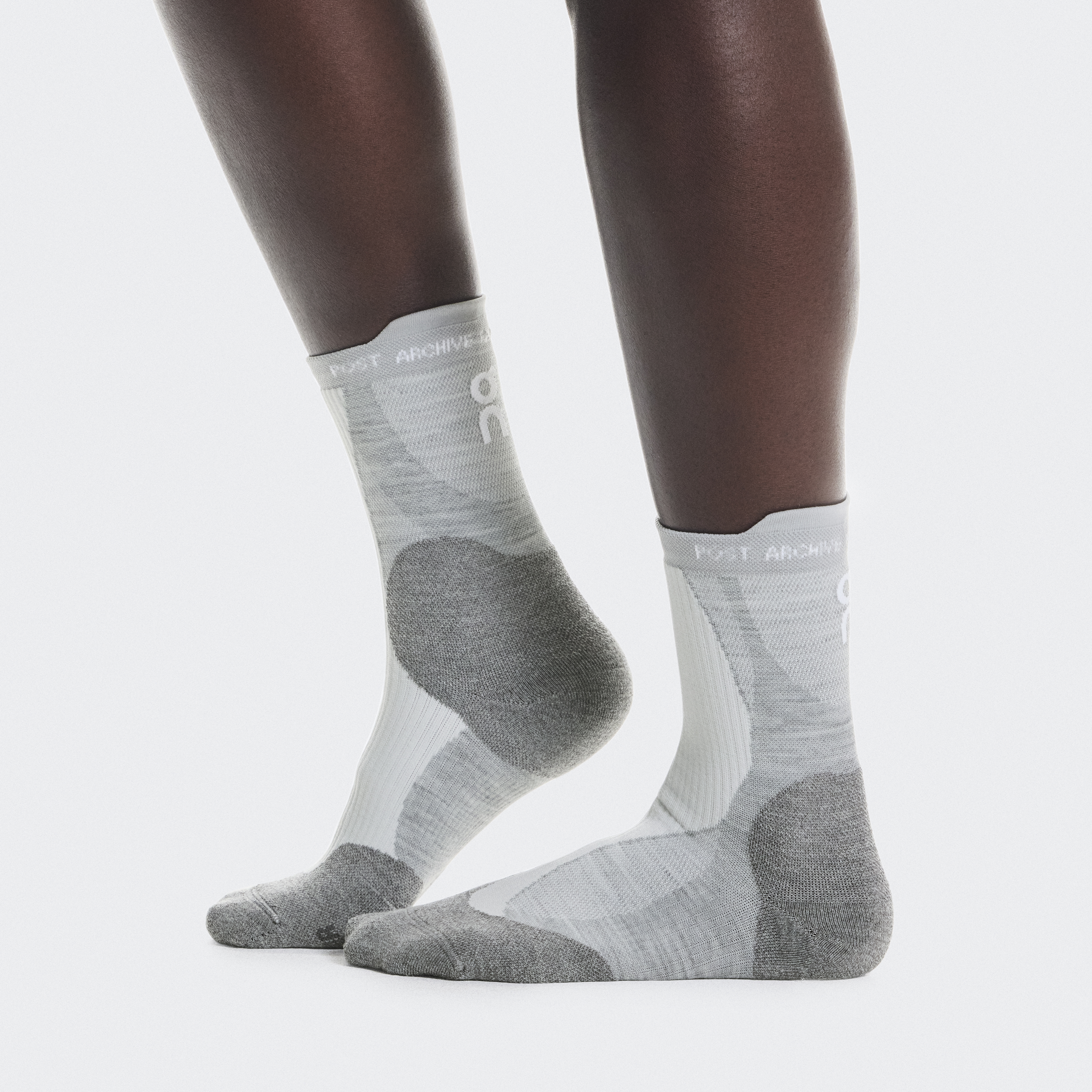 【新品未開封】on 限定エディション Lightweight Cap IKON 新品未開封】on 限定エディション Lightweight Cap IKON 新品未