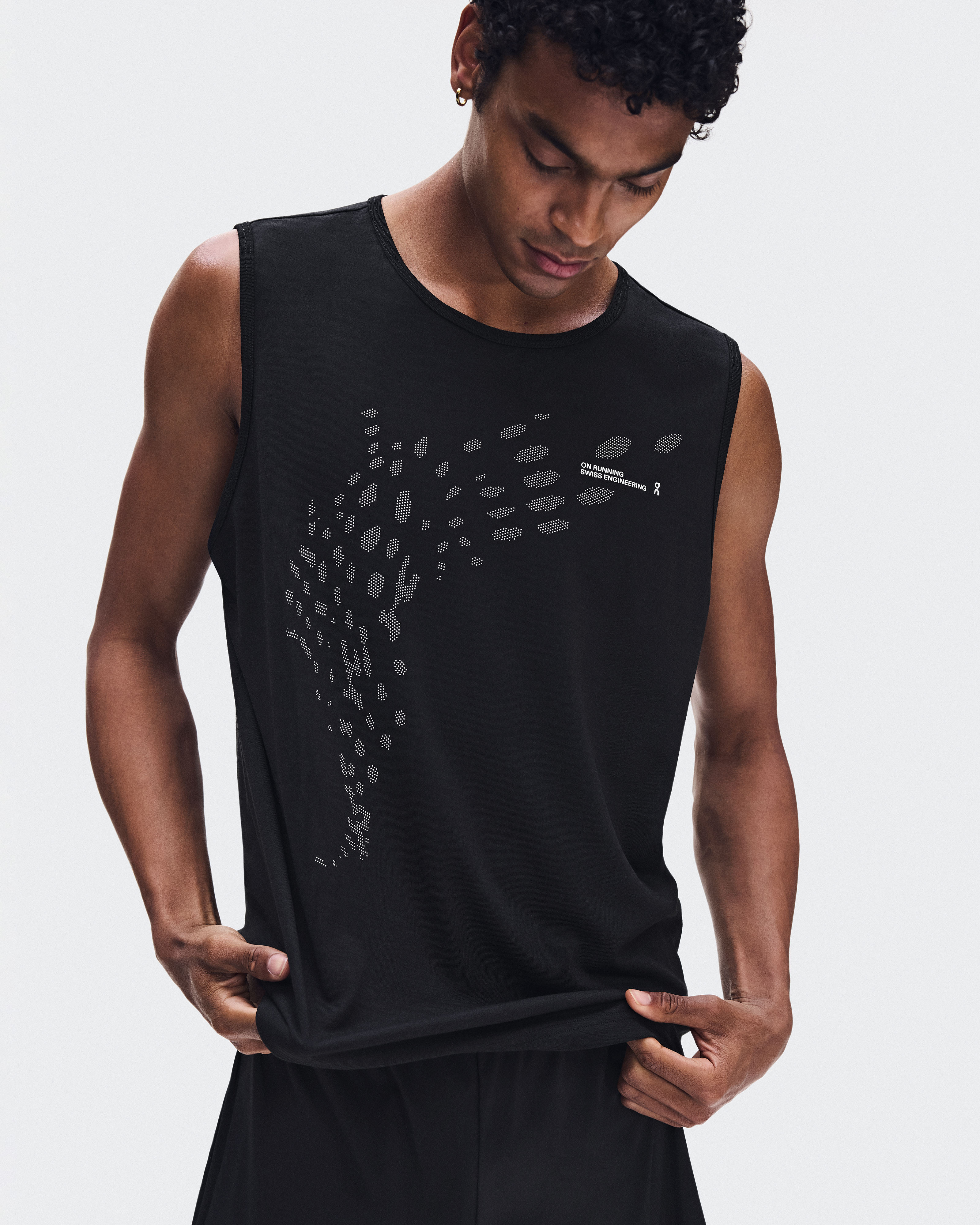 半袖ランニングTシャツ | 高機能トップス | On 日本