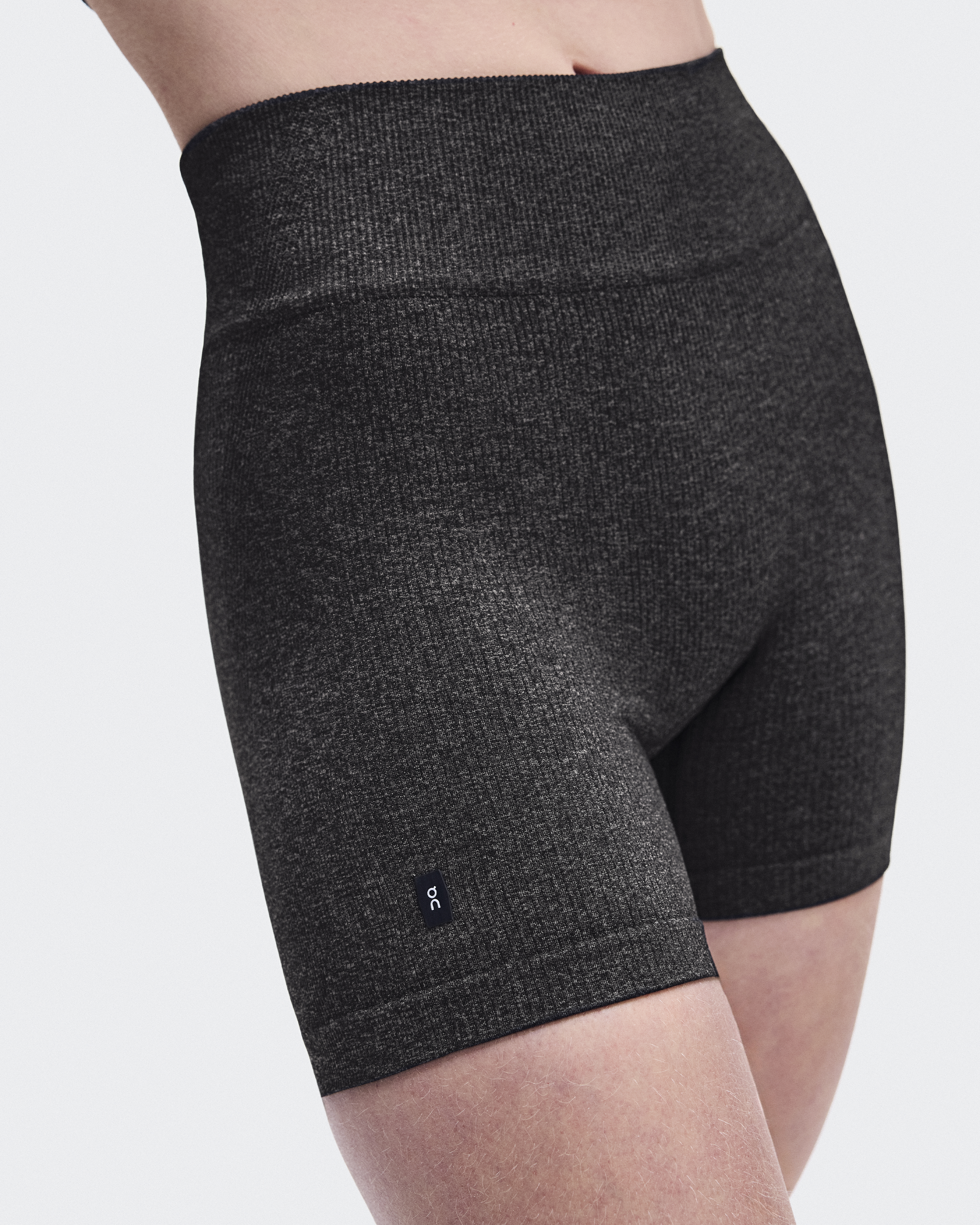 Studio Knit Shorts Feminino | Preto | On Brasil