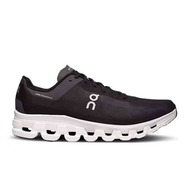 Cloudflow 4 Road Running Shoe in Black/White