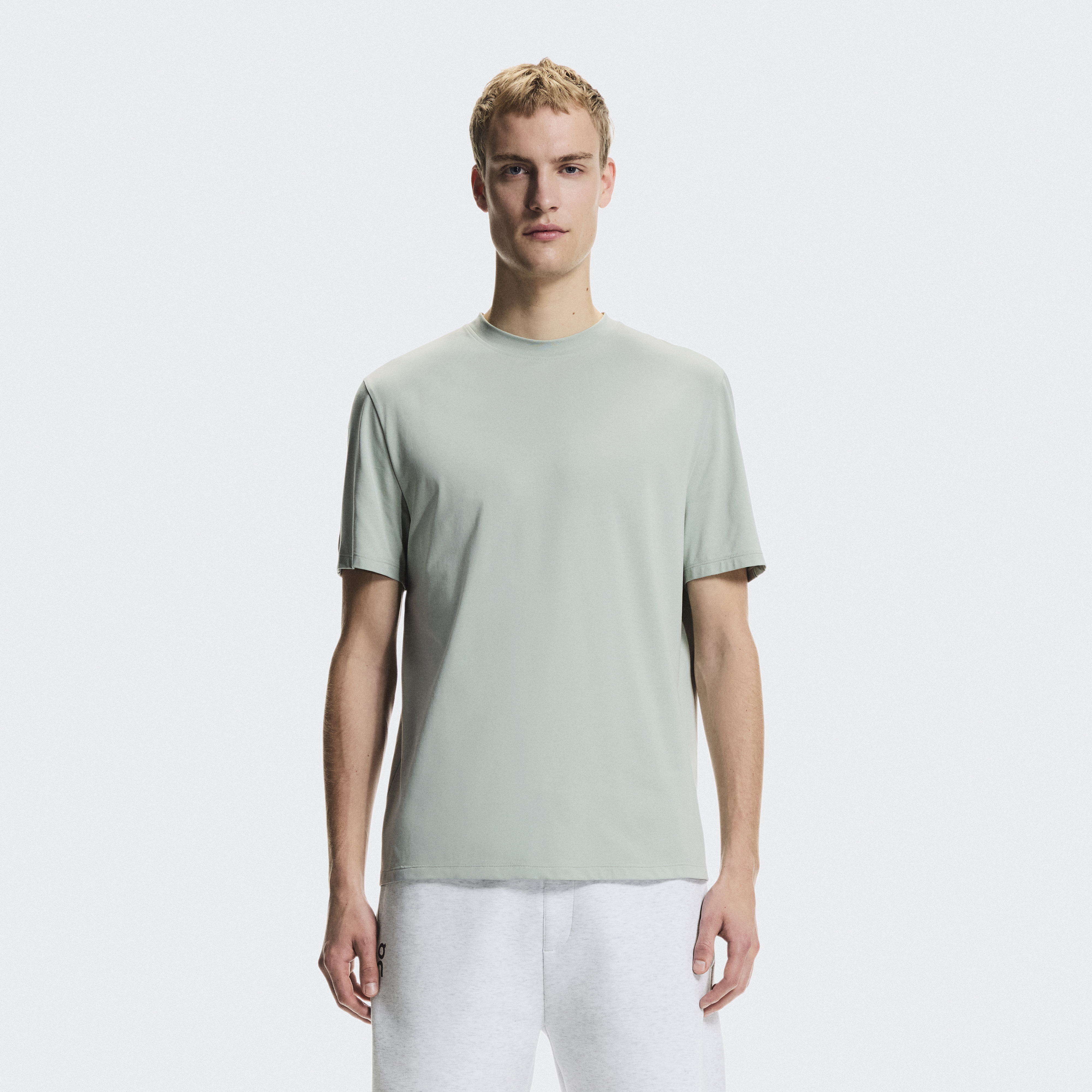 Men's Tops & T-Shirts | On Canada
