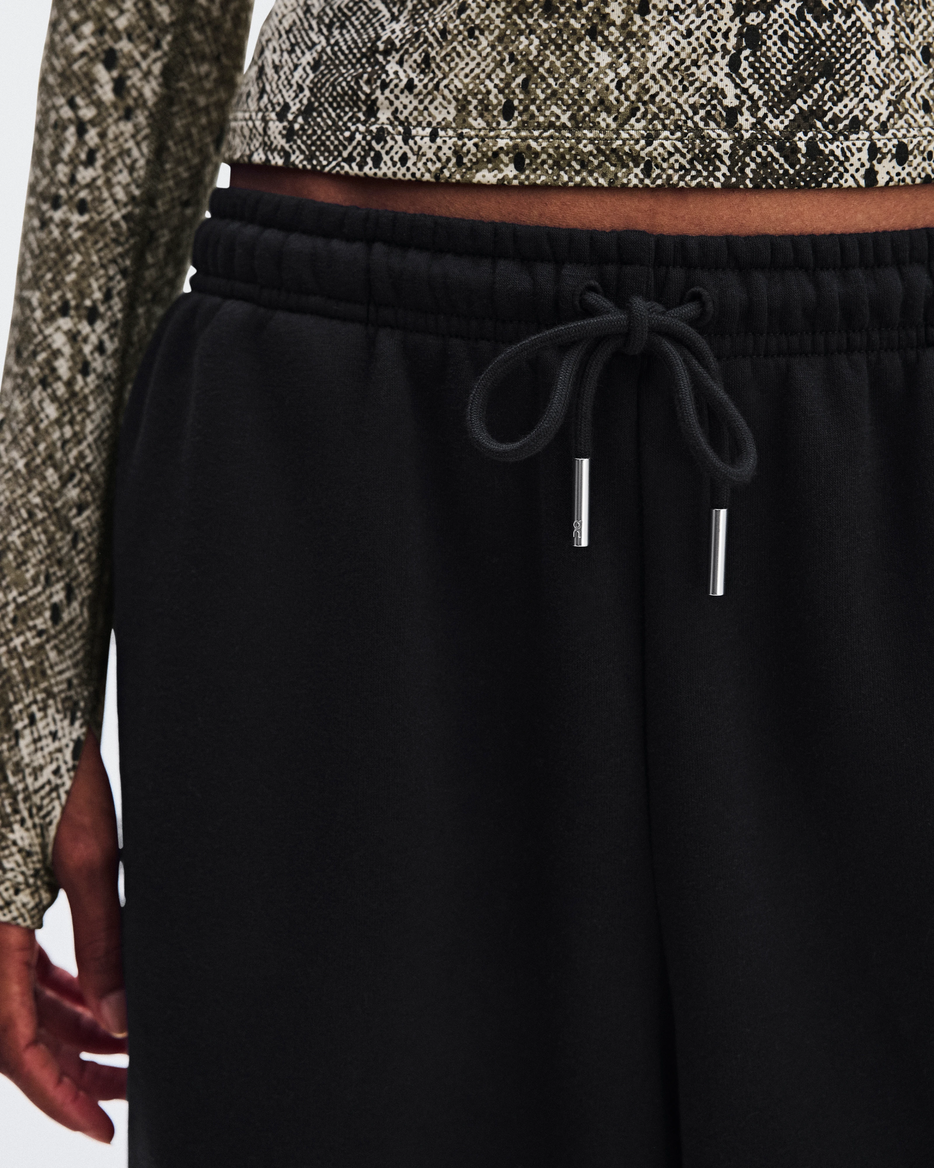 On Oversized Sweatpants Black Women Pants