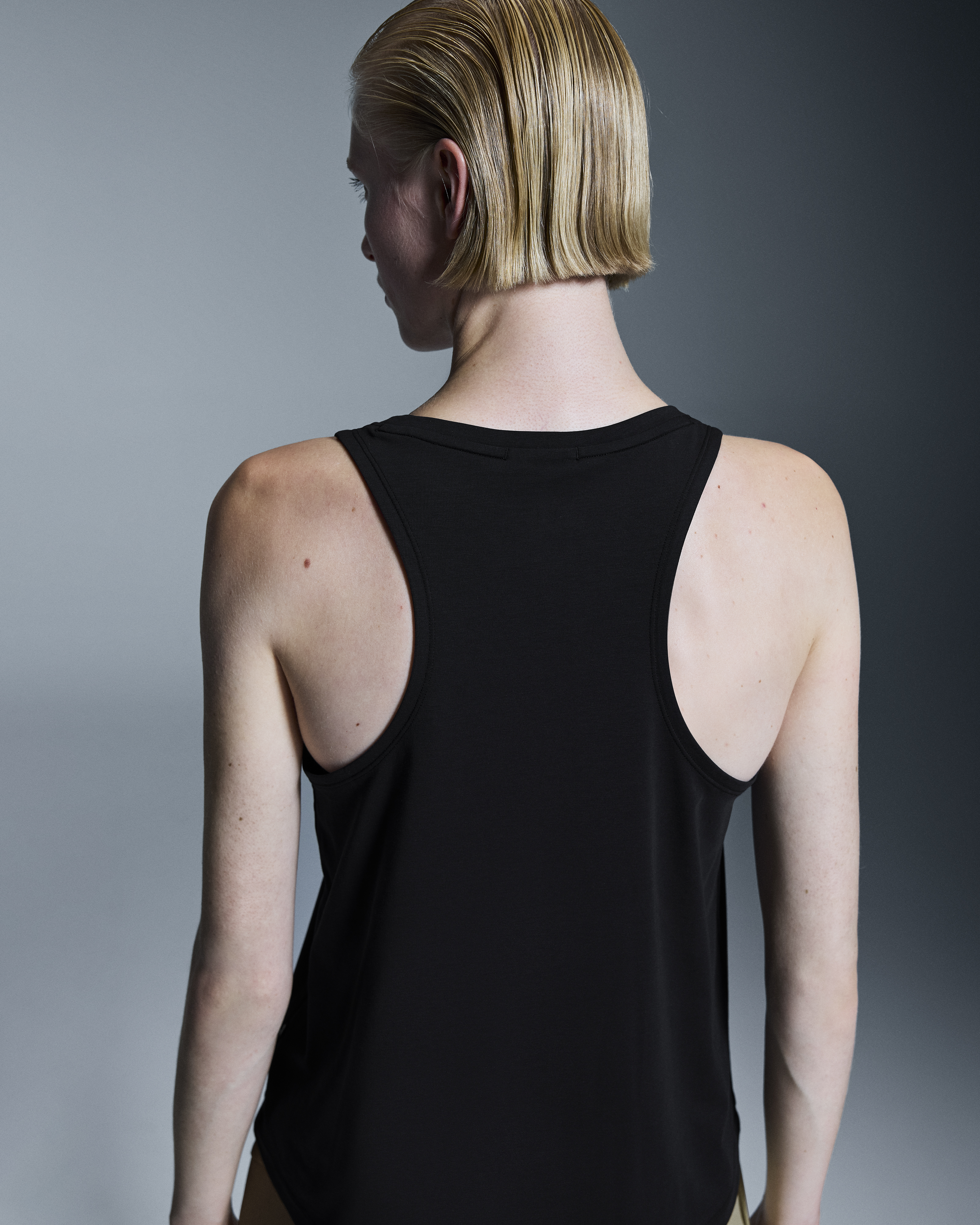 (取寄) オン レディース フォーカス タンク On women Focus Tank Black 1 Women's Focus Tank | Black | On United States