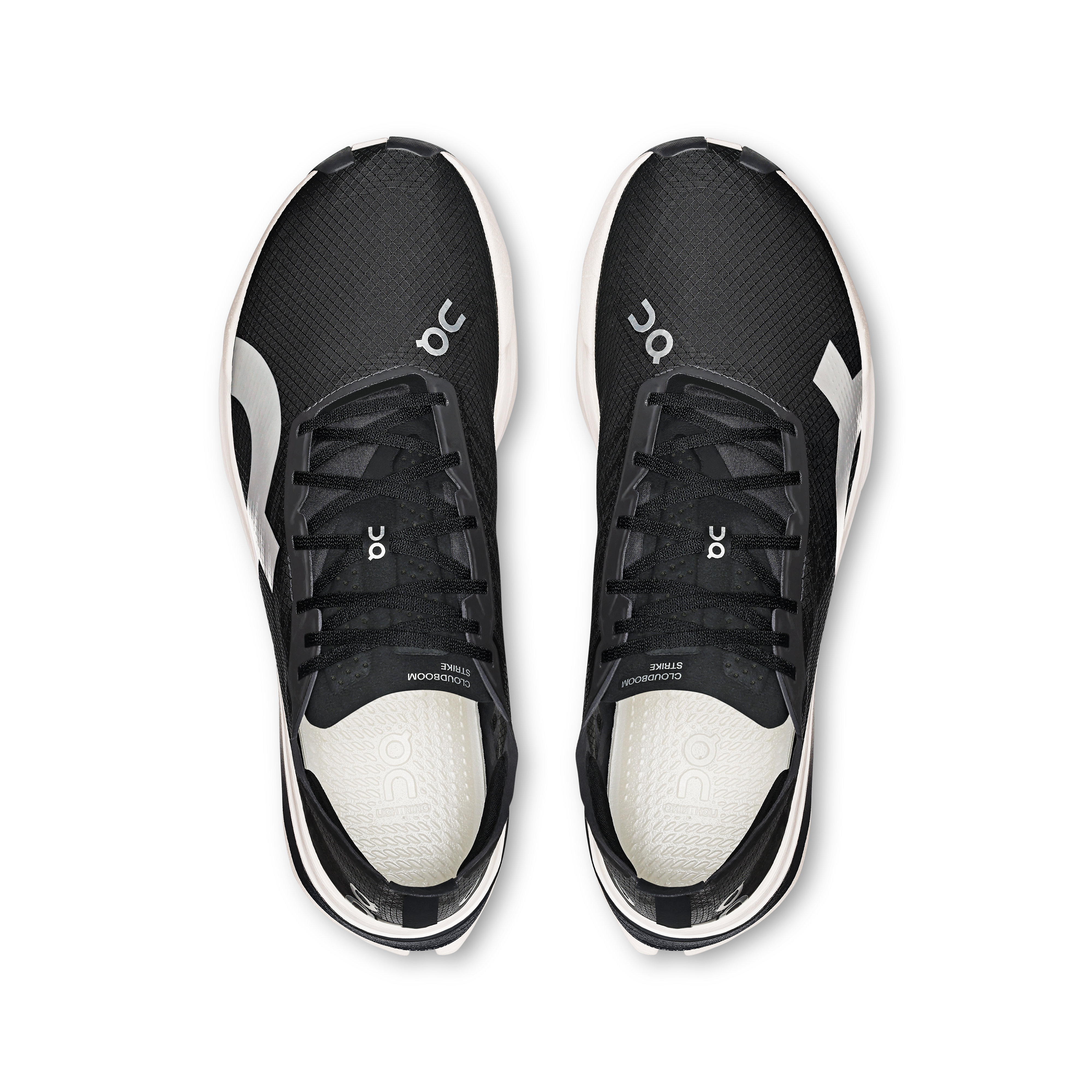 Cloudboom StrikeMen / Black | White / 45