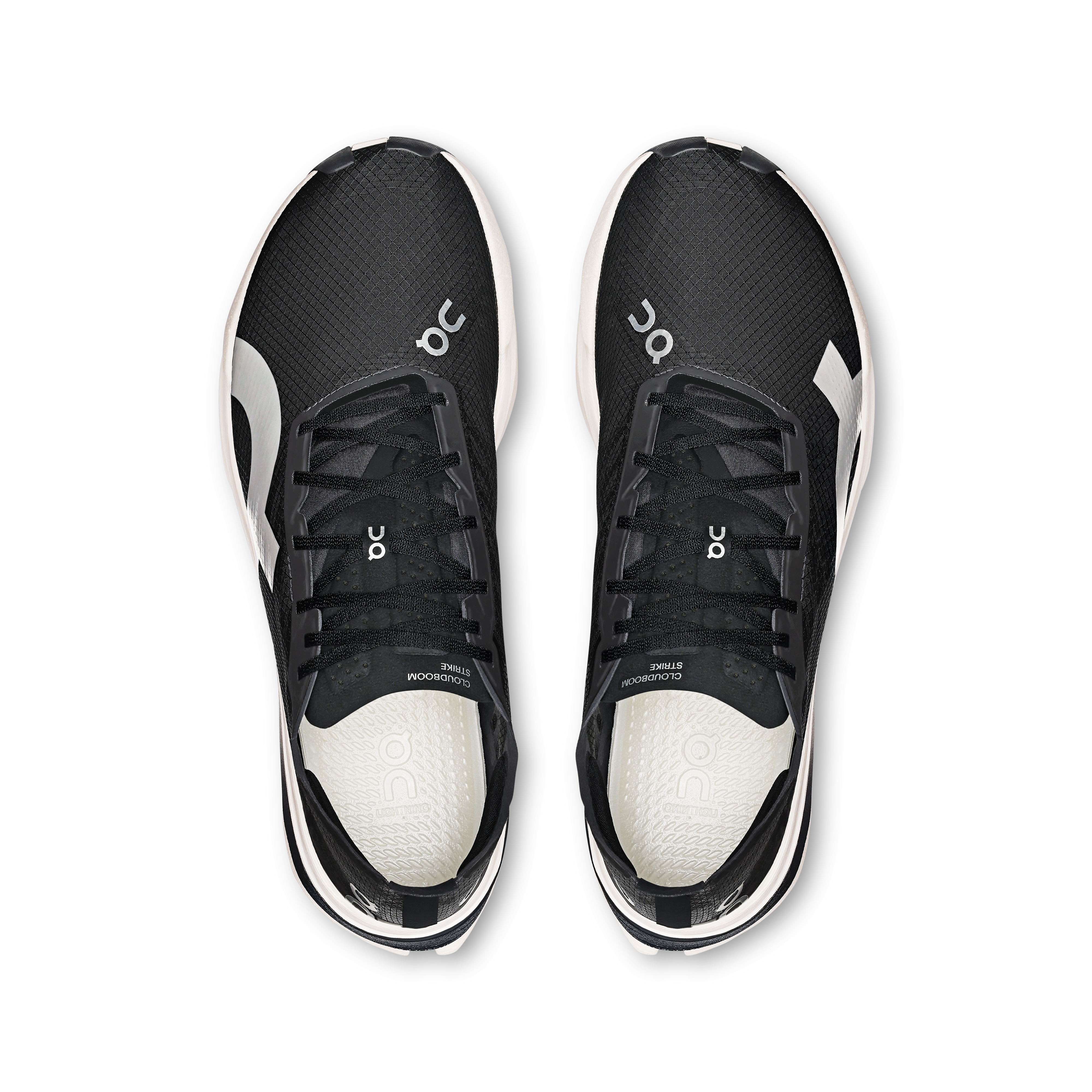 On Cloudboom Strike Black & White Herren Strassenlauf Schuhe