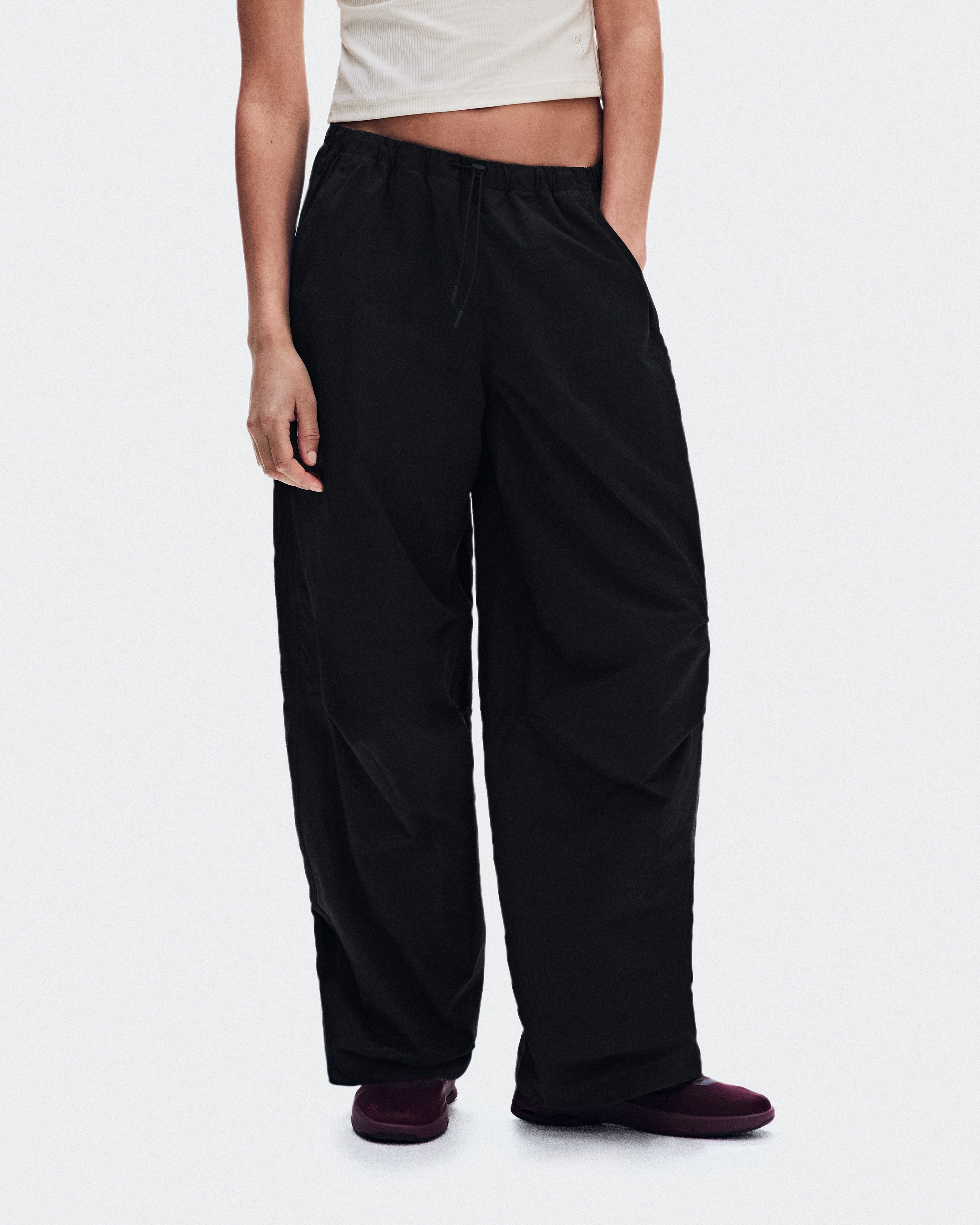 On Parachute Pants Black Donna Pantaloni