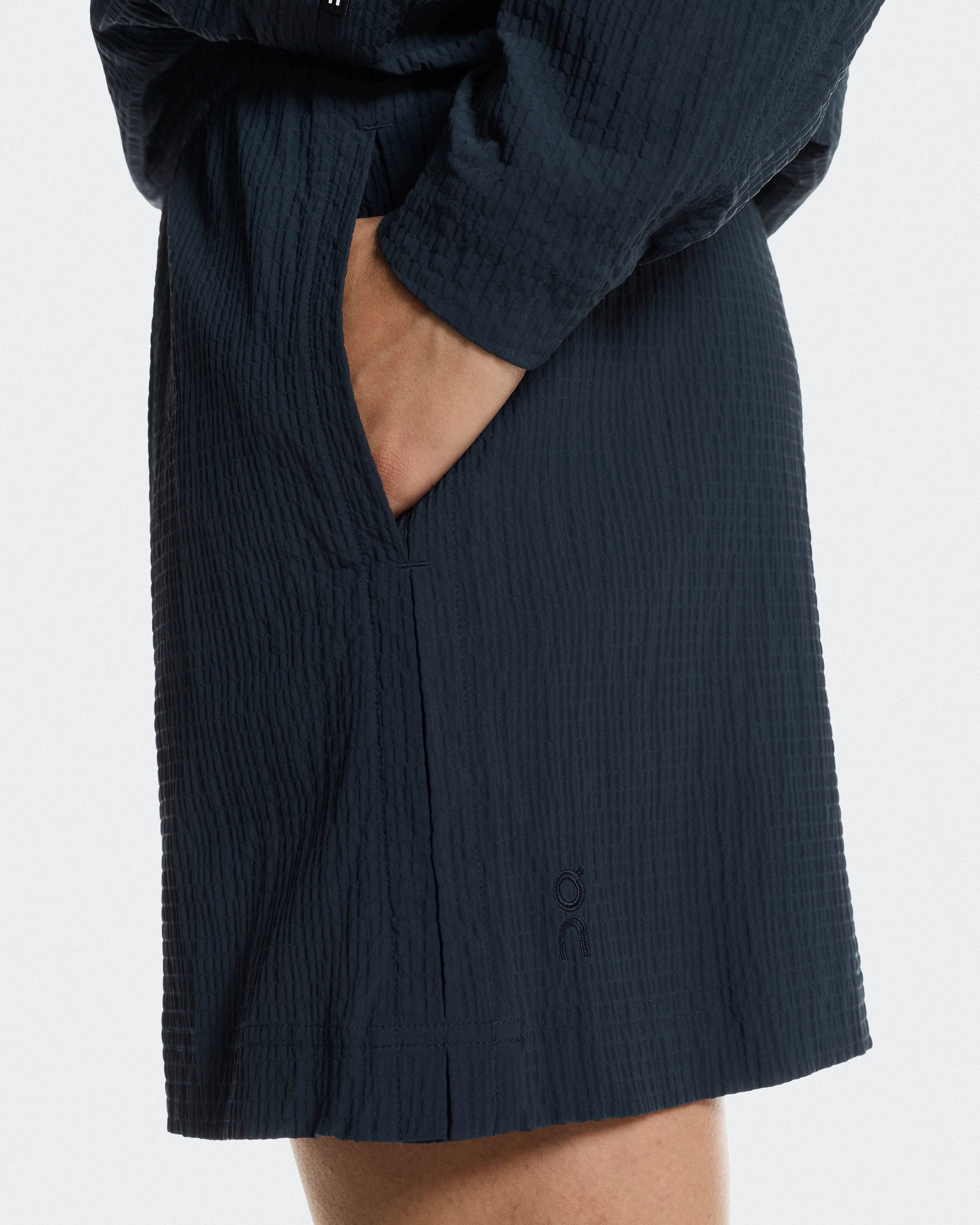 On Courtside Shorts Eaze Midnight Women Shorts