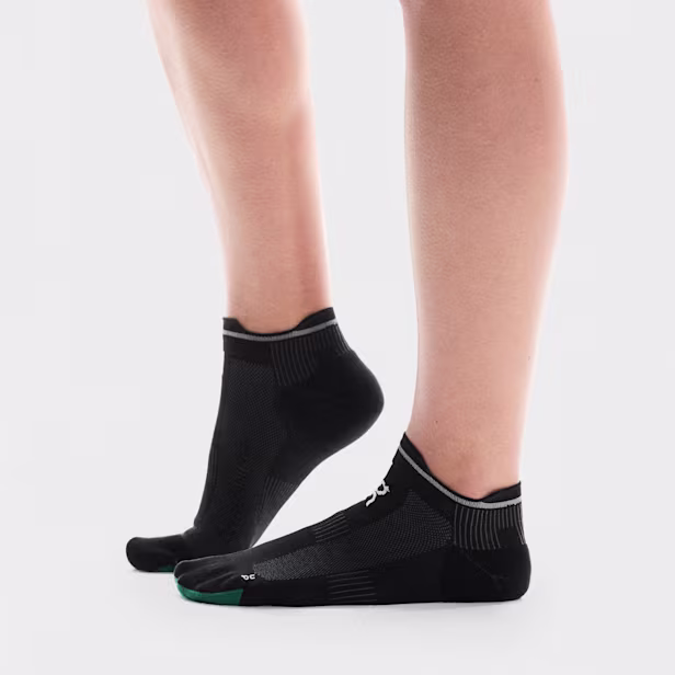 Elite Run Sock Low in Black/Magnet