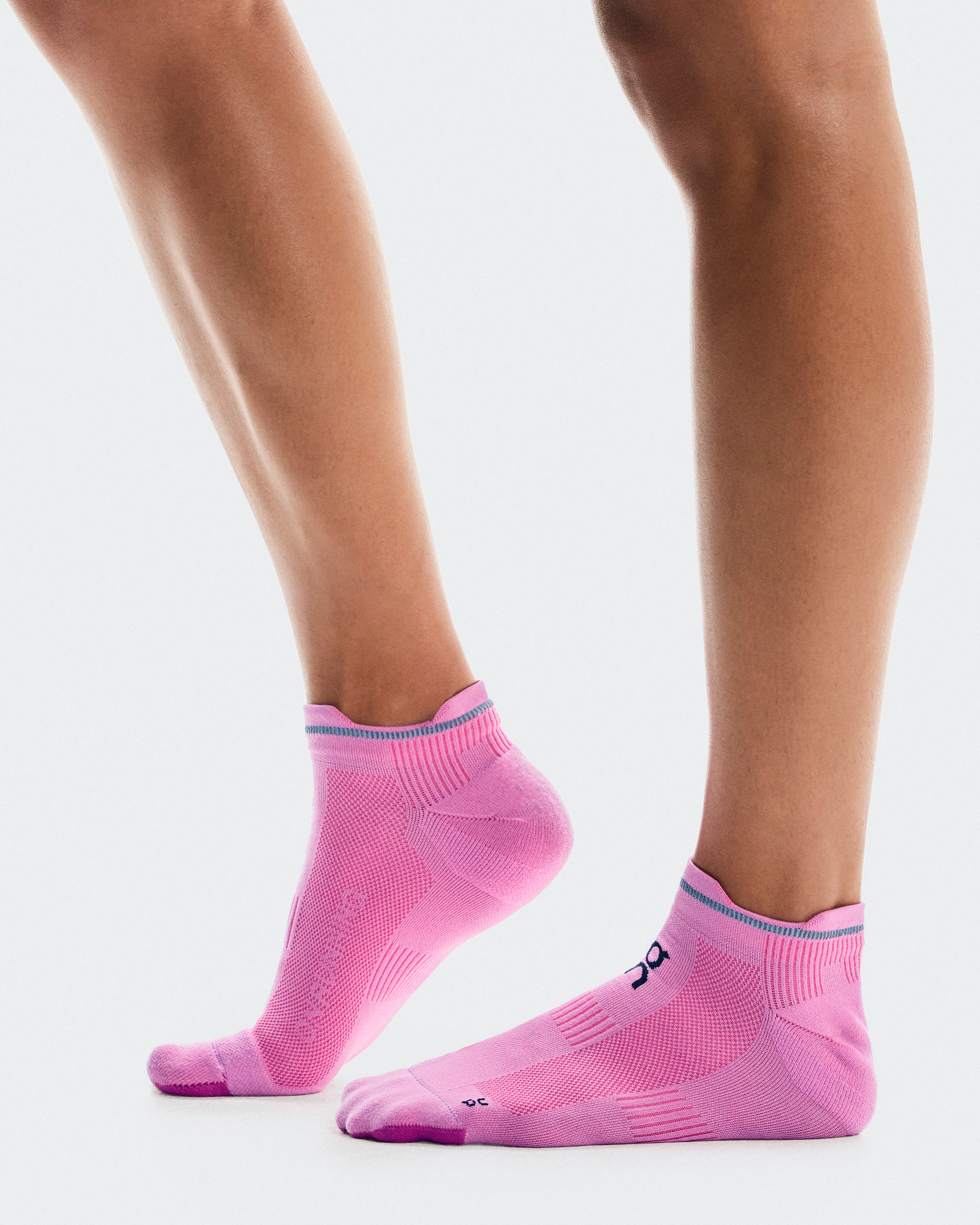 On Elite Run Sock Low Raspberry & Pink Unisex Socks