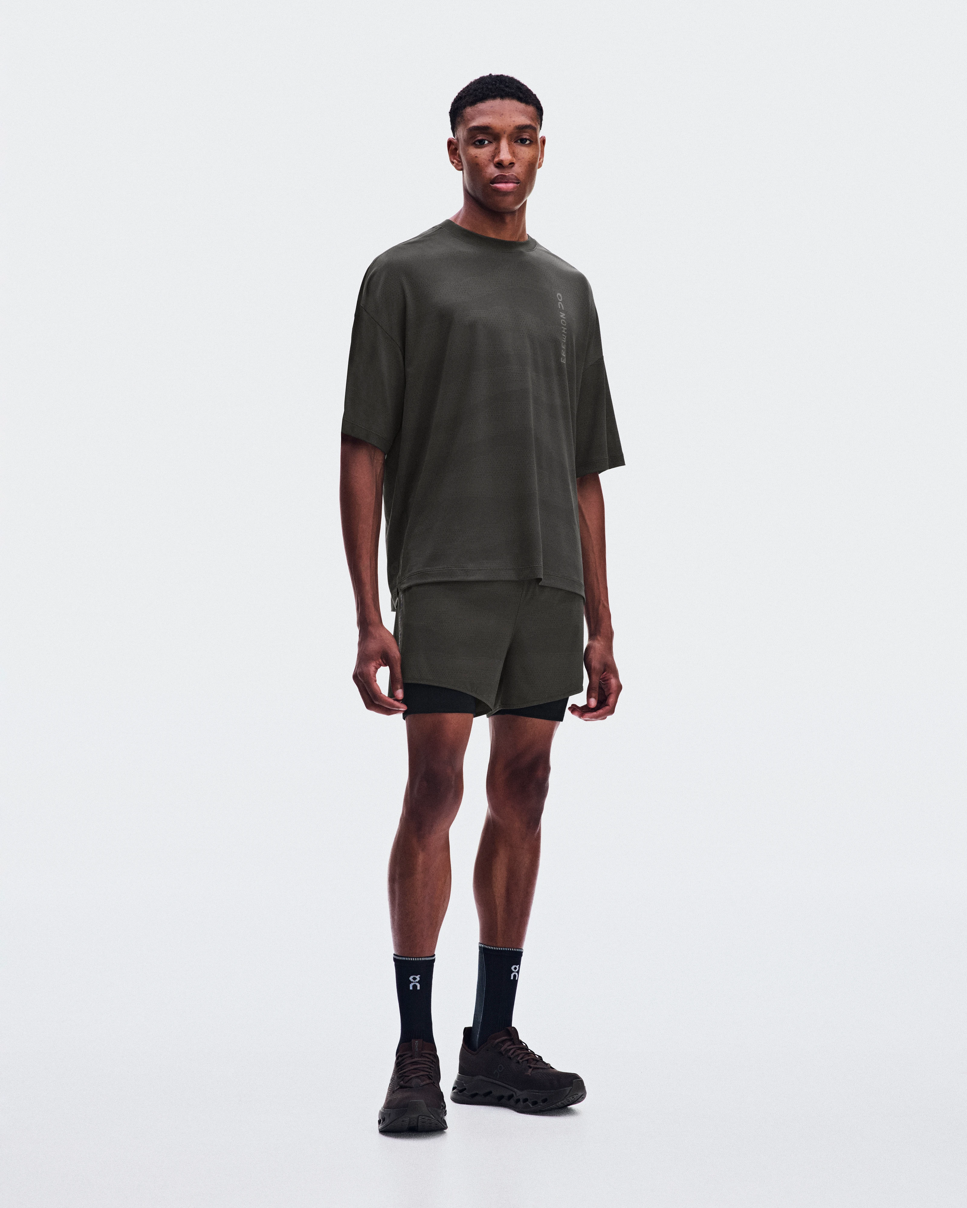 On 2-in-1 Shorts Erewhon Espresso & Black Men Shorts