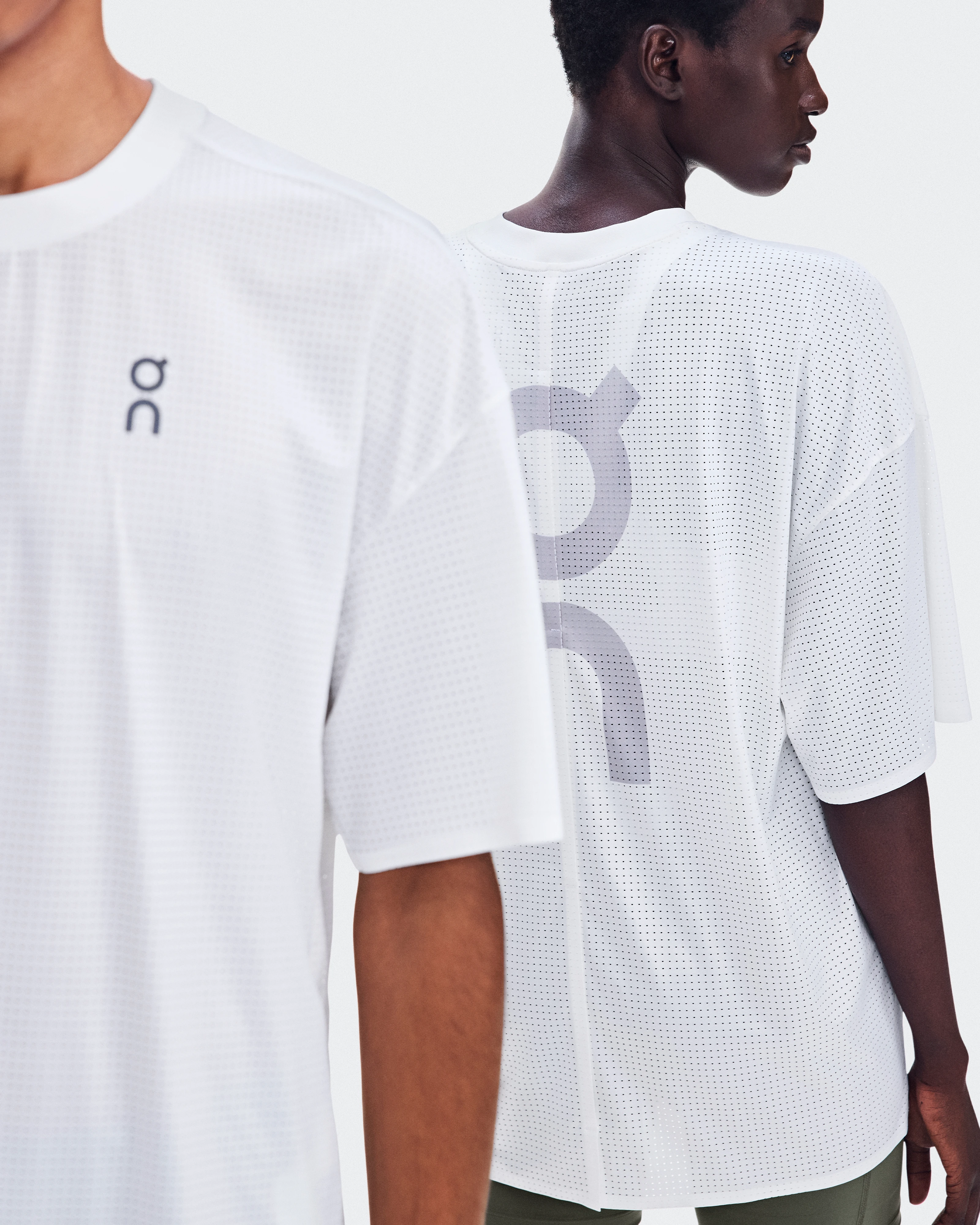 On Oversize Run-T LN1 White Unisex Tops and t-shirts