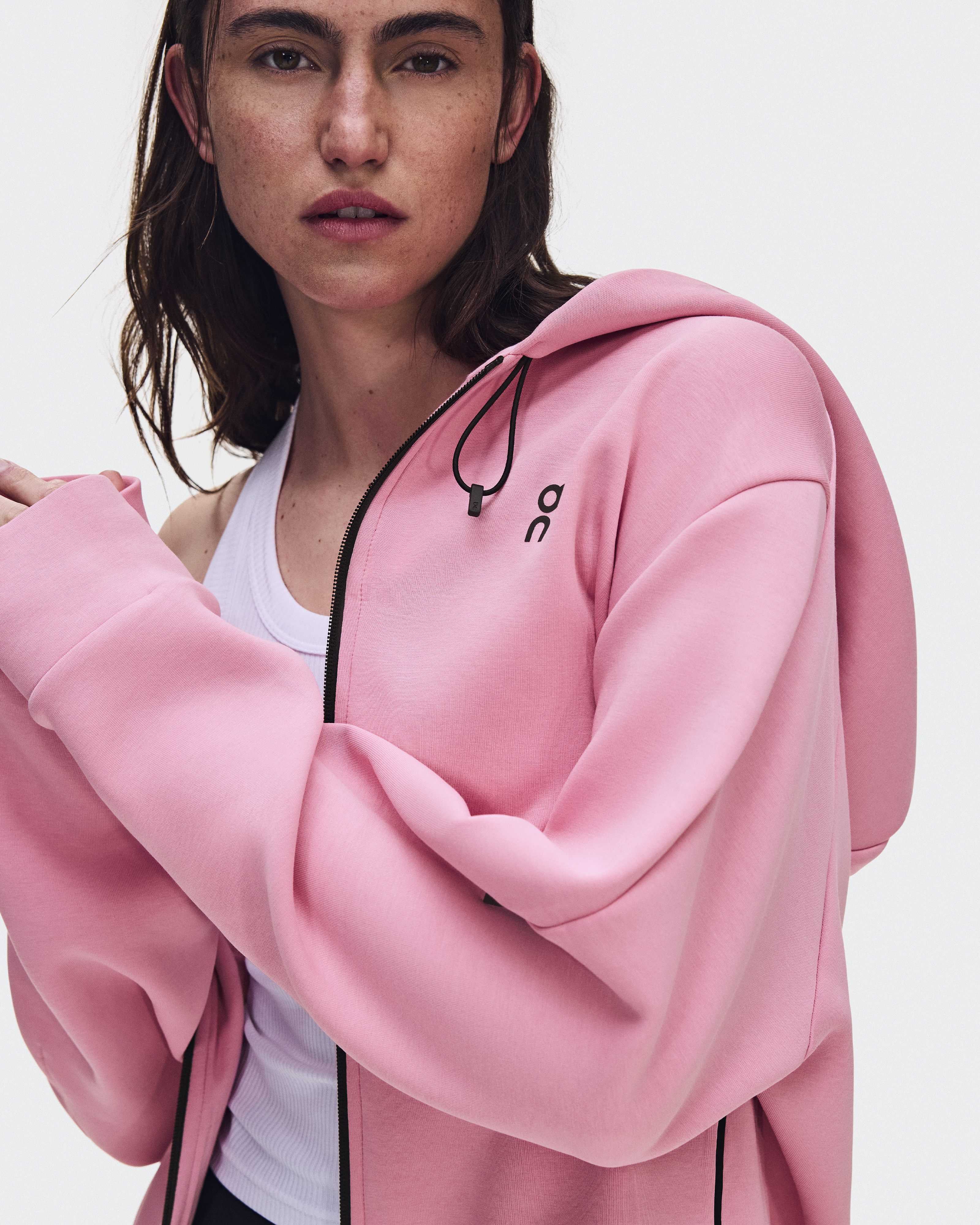 ウォーキング・ランニングウェア UVU TRAINING CLUB HOODIE PINK Women's Focus Tech Zip Hoodie | Pink | On United States