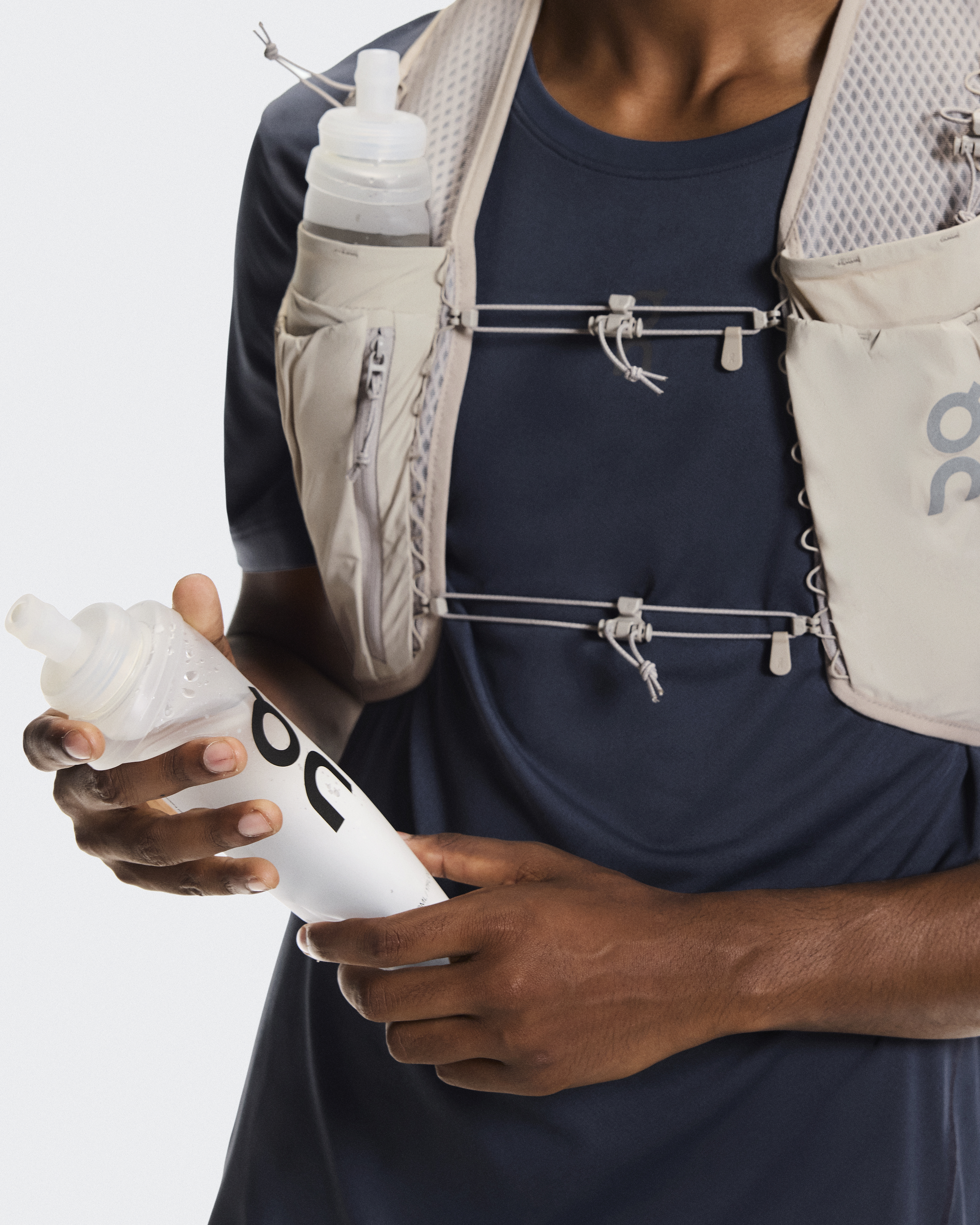 The Ultra Vest Pro: Pinnacle Trail Running Vest | On Netherlands