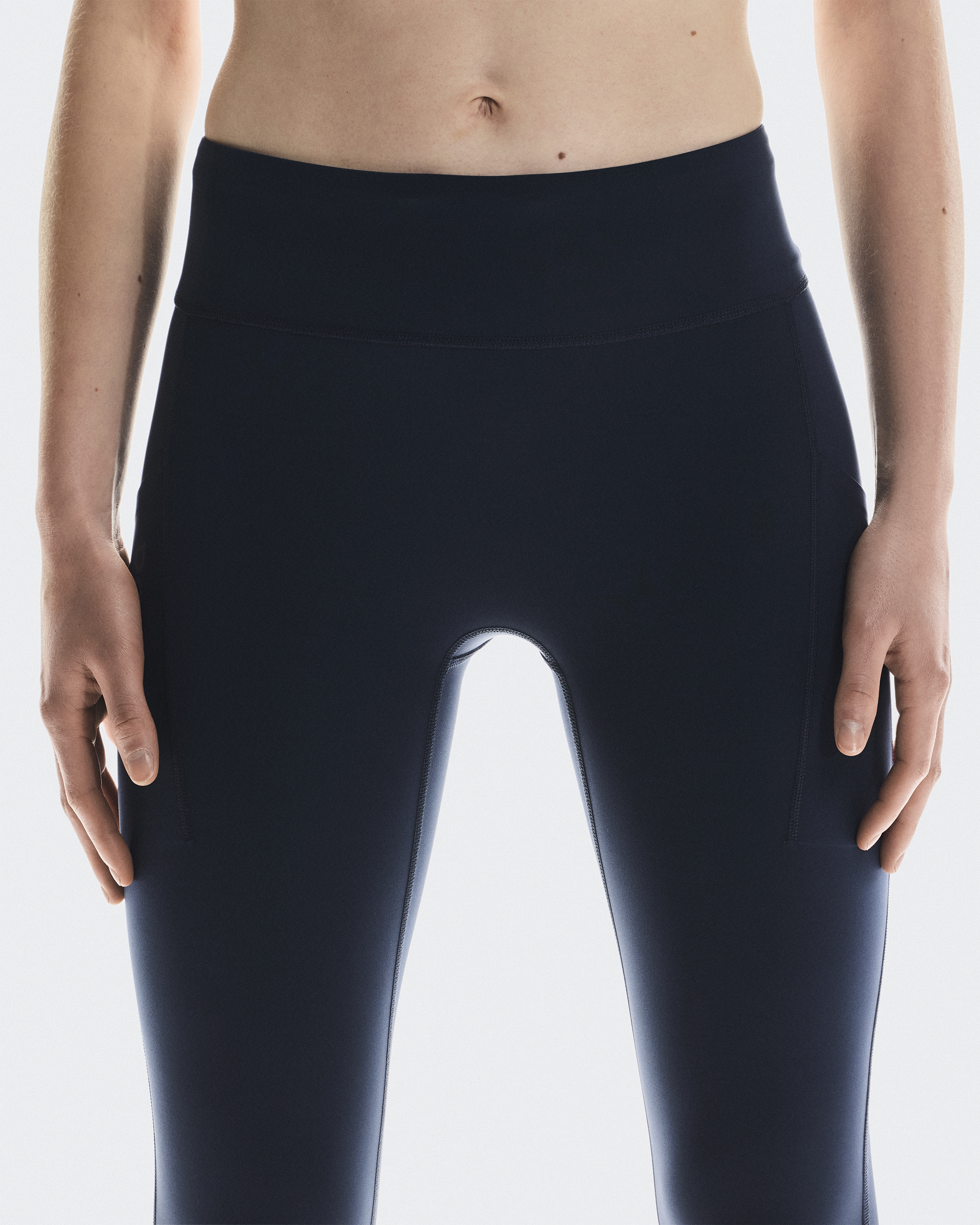 Women's Performance Tights 7/8 | Blue | On United States