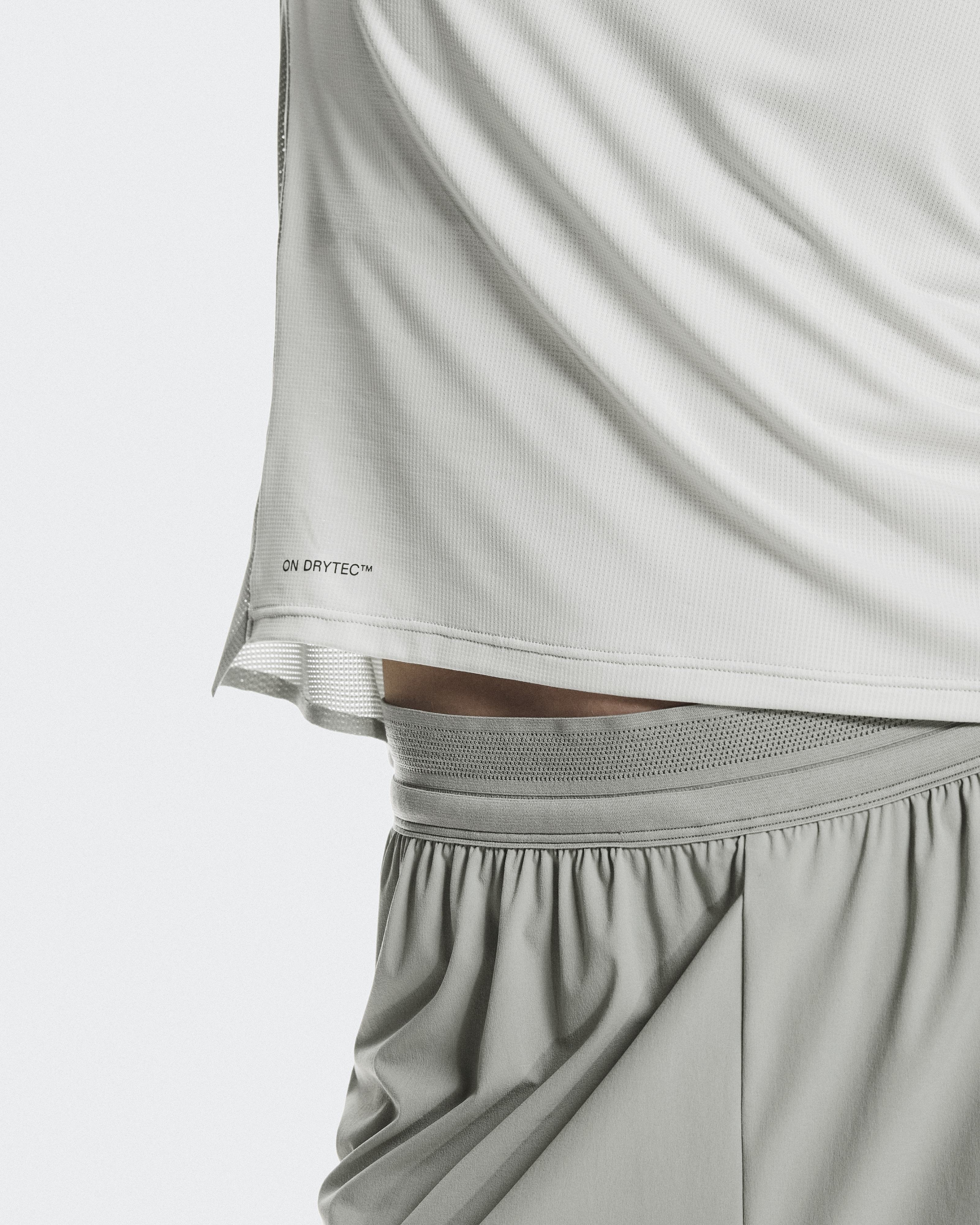 ウィメンズ Performance-T | On 日本