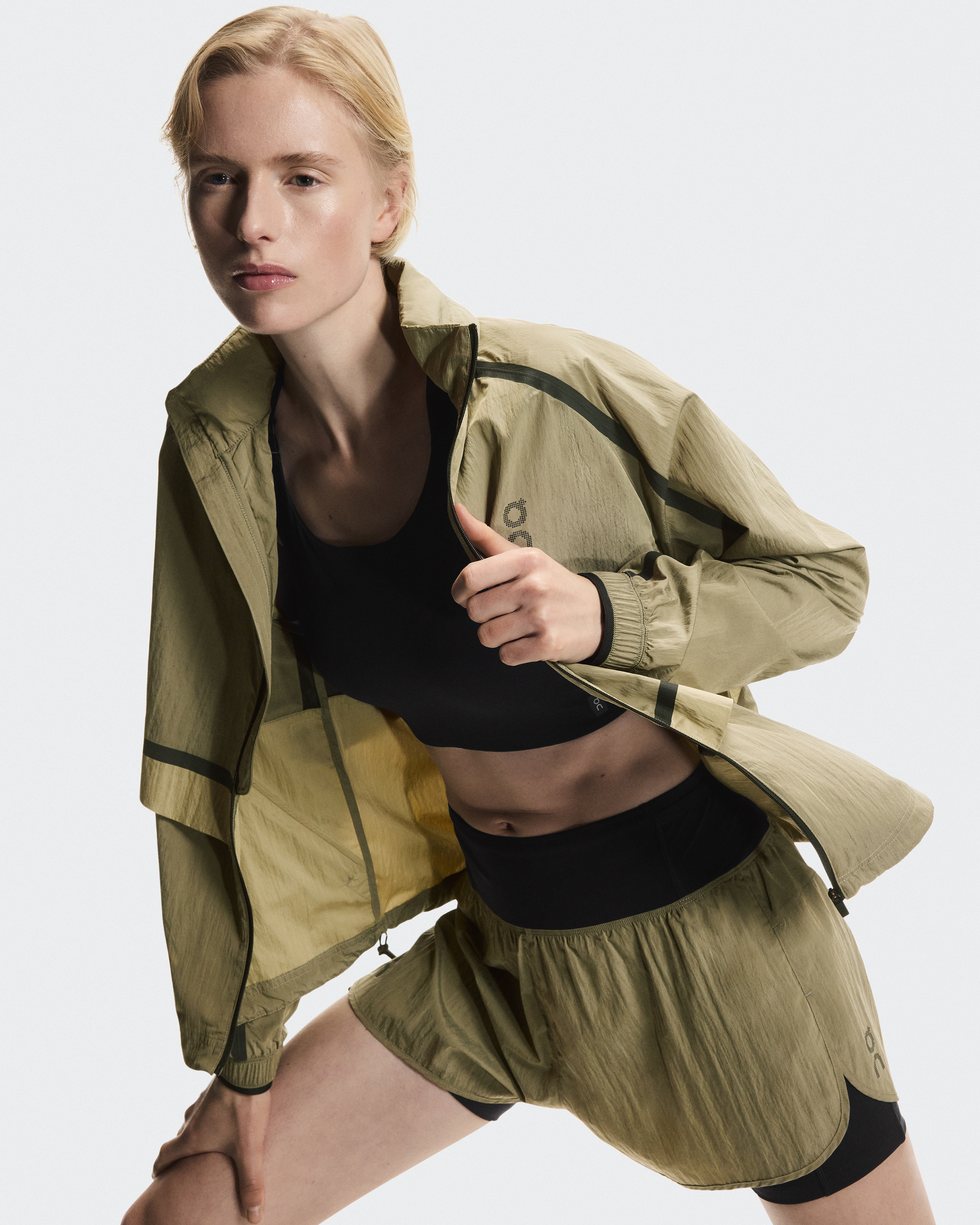 ウィメンズ Performance Volt Jacket | On 日本