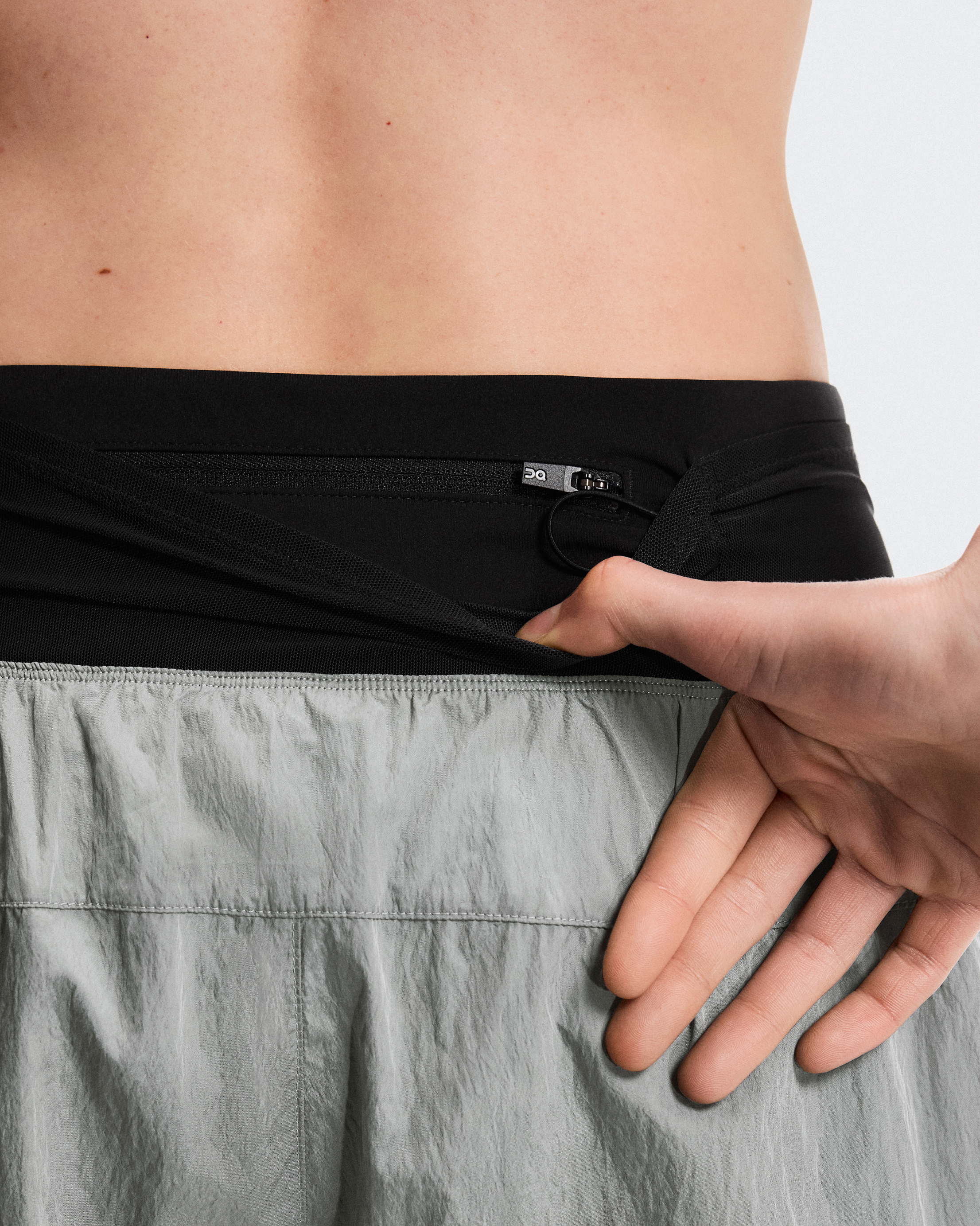 ウィメンズ Performance Volt Shorts | On 日本