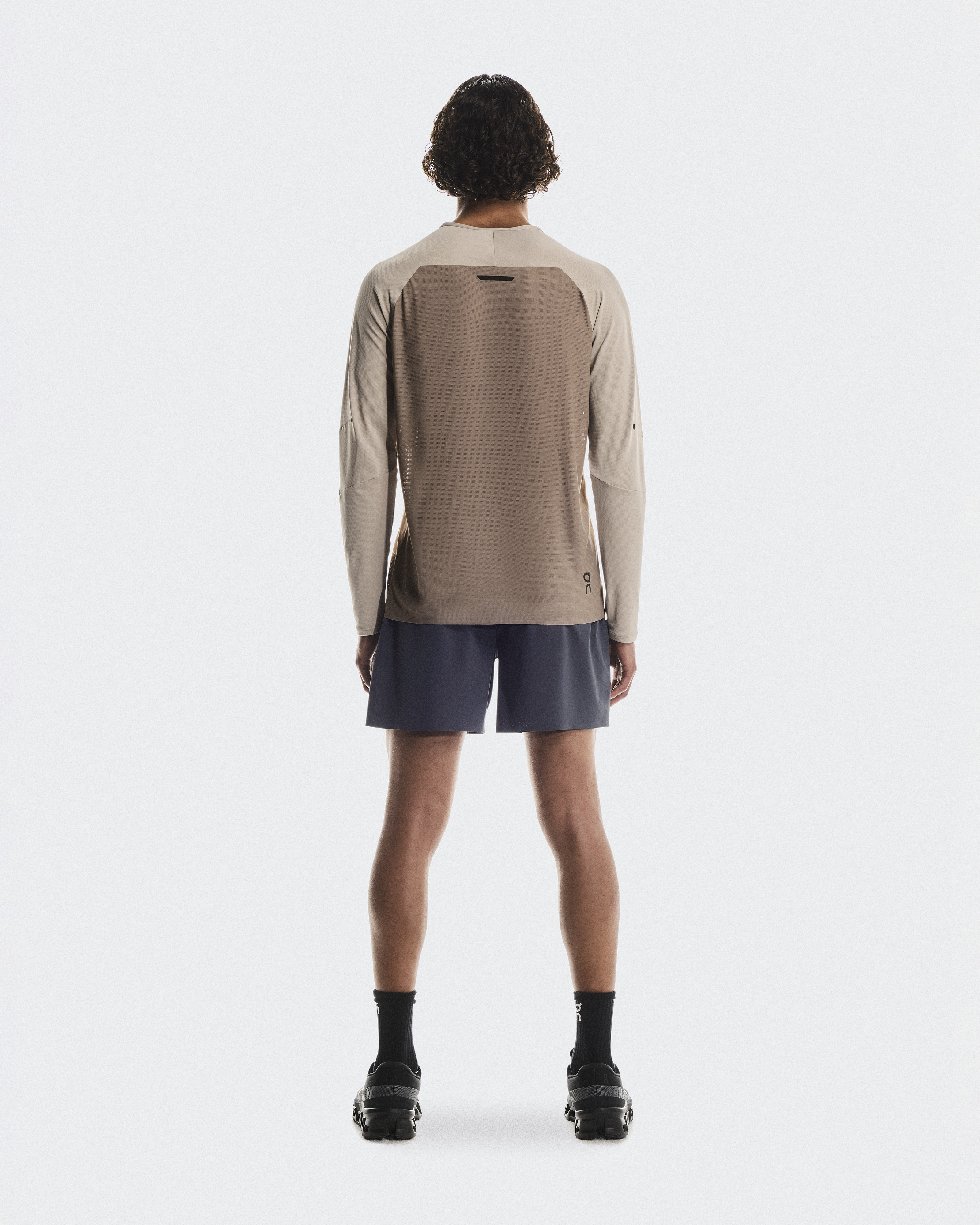Men's Performance Long-T | Beige & Grey | On United States