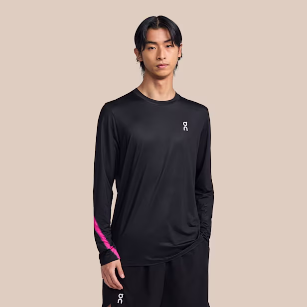 Court Long-T Long-Sleeve Shirt in Black