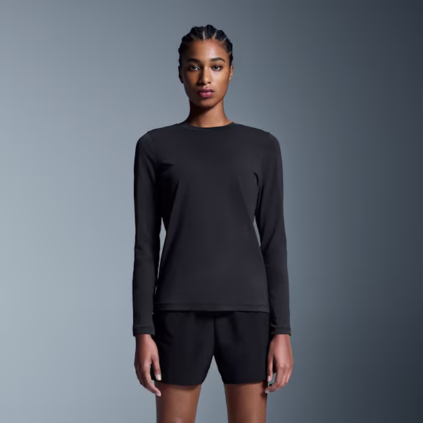 Focus Long-T Long-Sleeve Shirt in Black