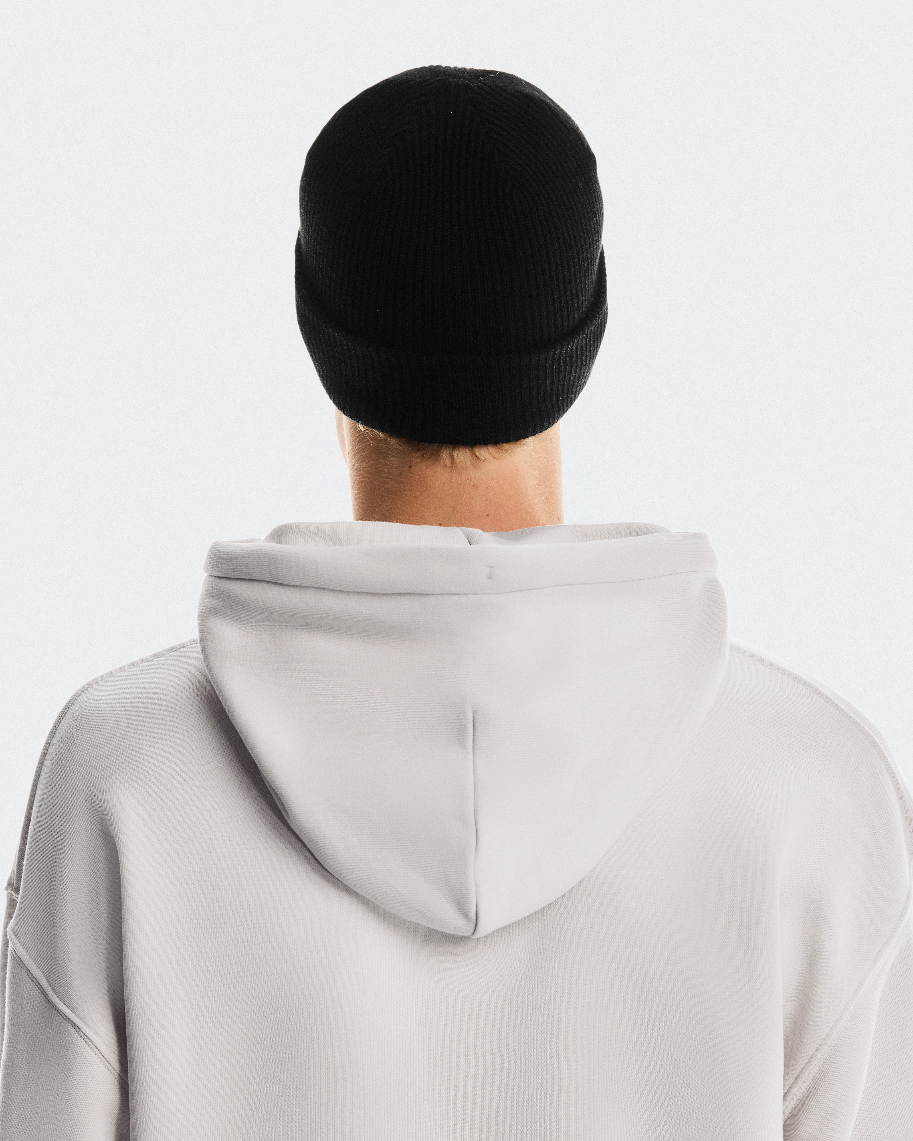 On Merino Beanie Black Unisex Headwear