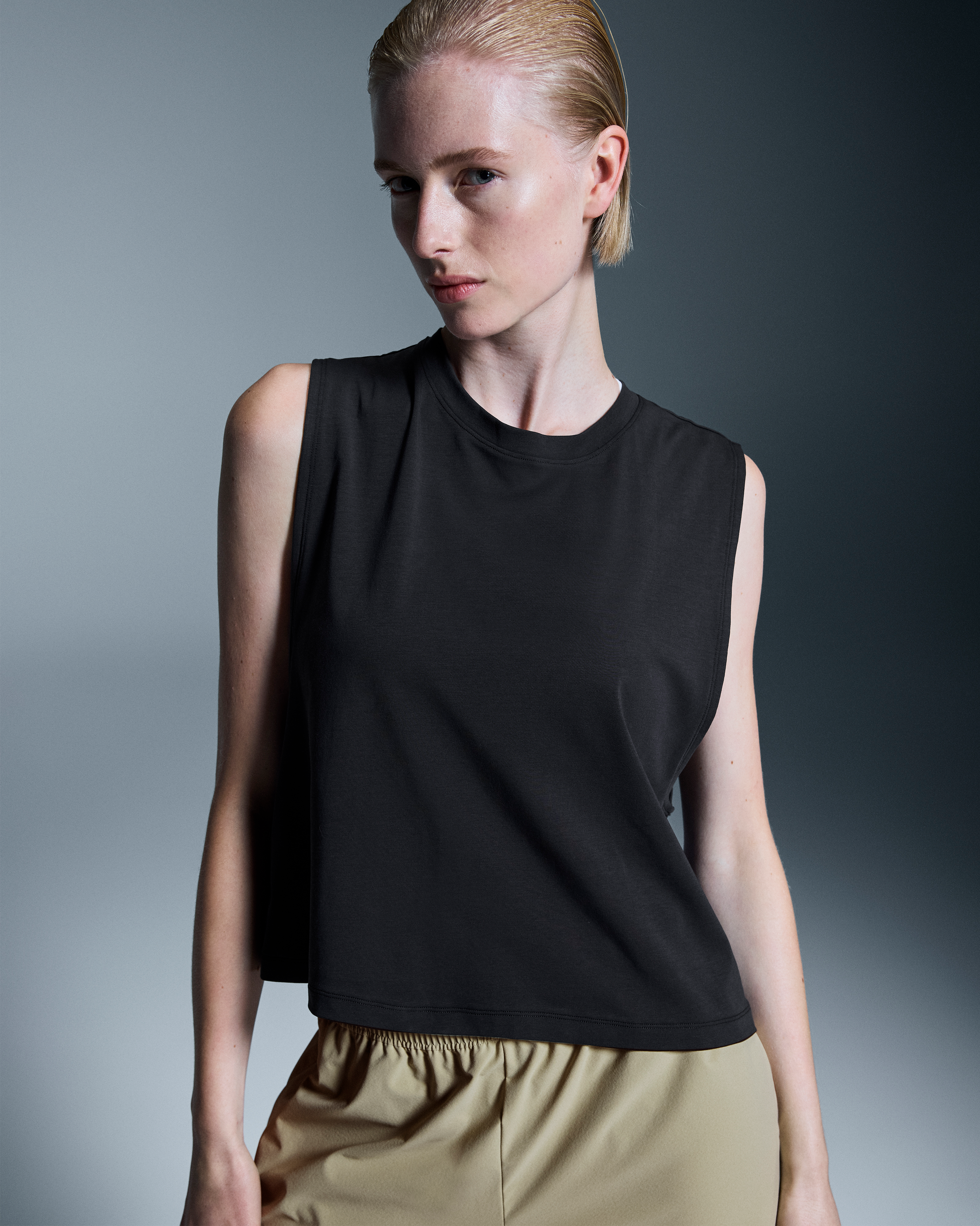 Focus Cropنحيف / Black / M
