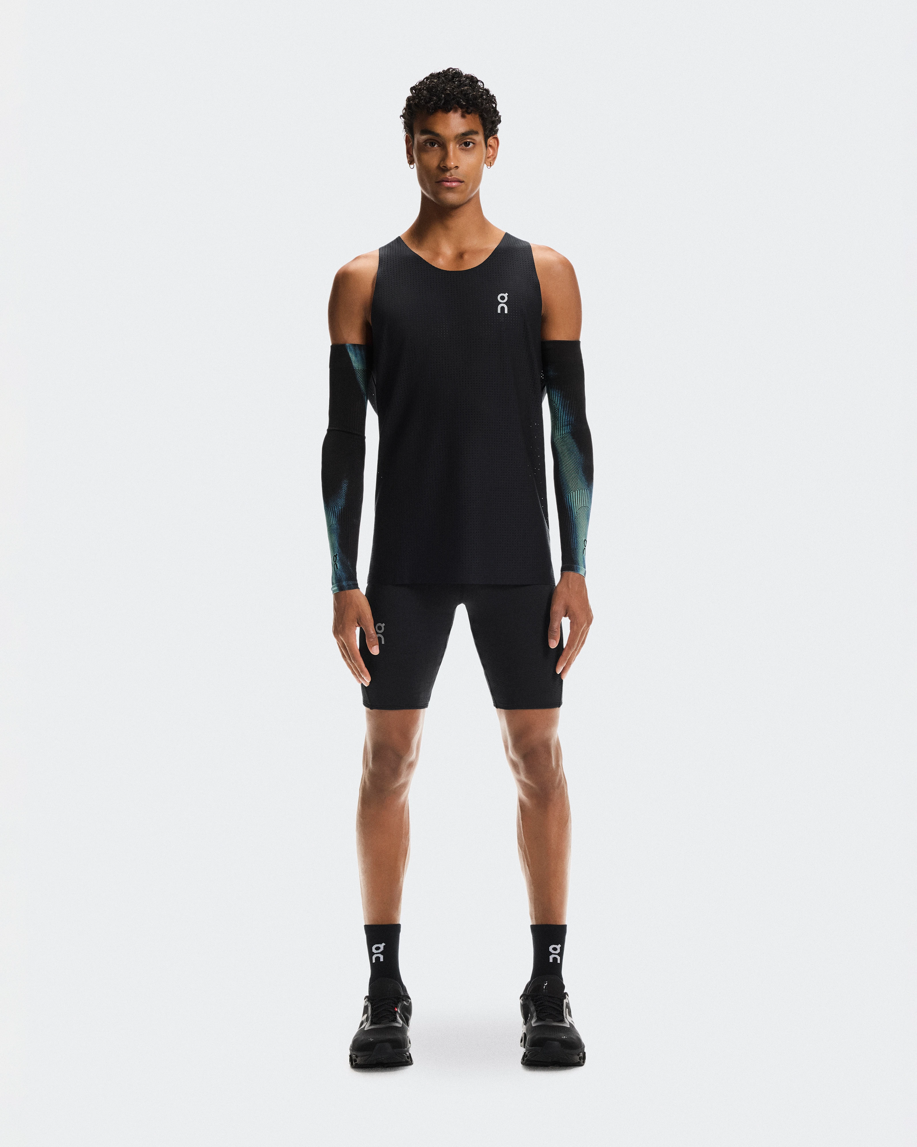 On Pace Tights Short Black & Black Men Tights