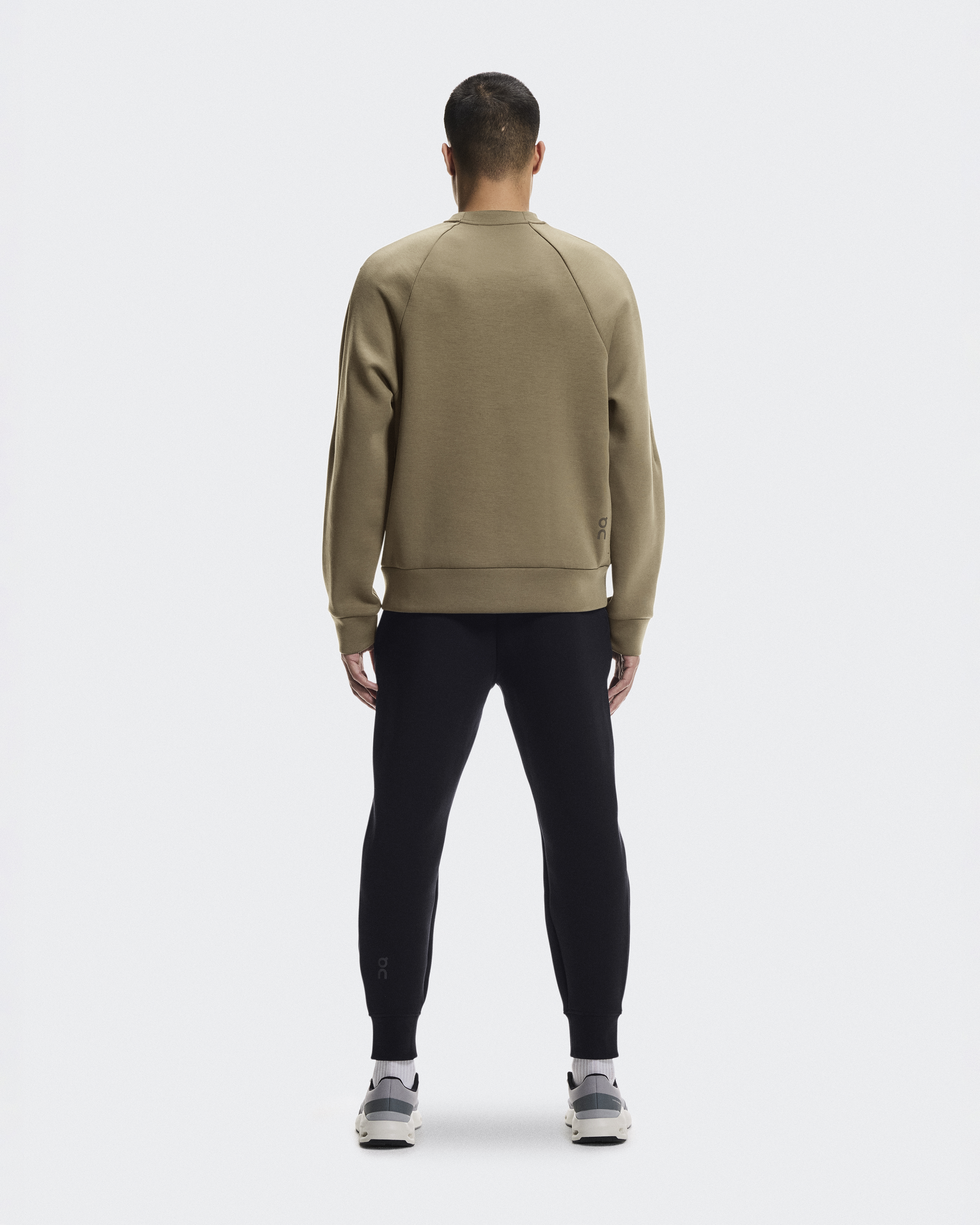 メンズ Focus Tech Crew | On 日本