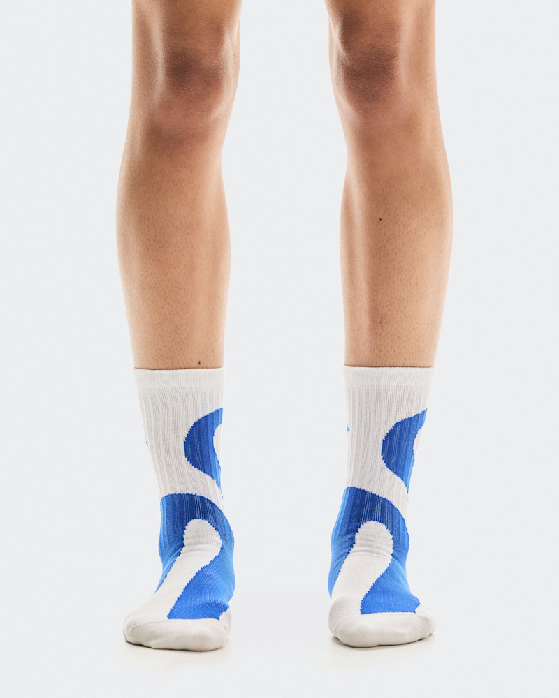 On Liquid Logo Sock High 2P in Ivory/Flame, Size: W 4 -7.5, Polyamide