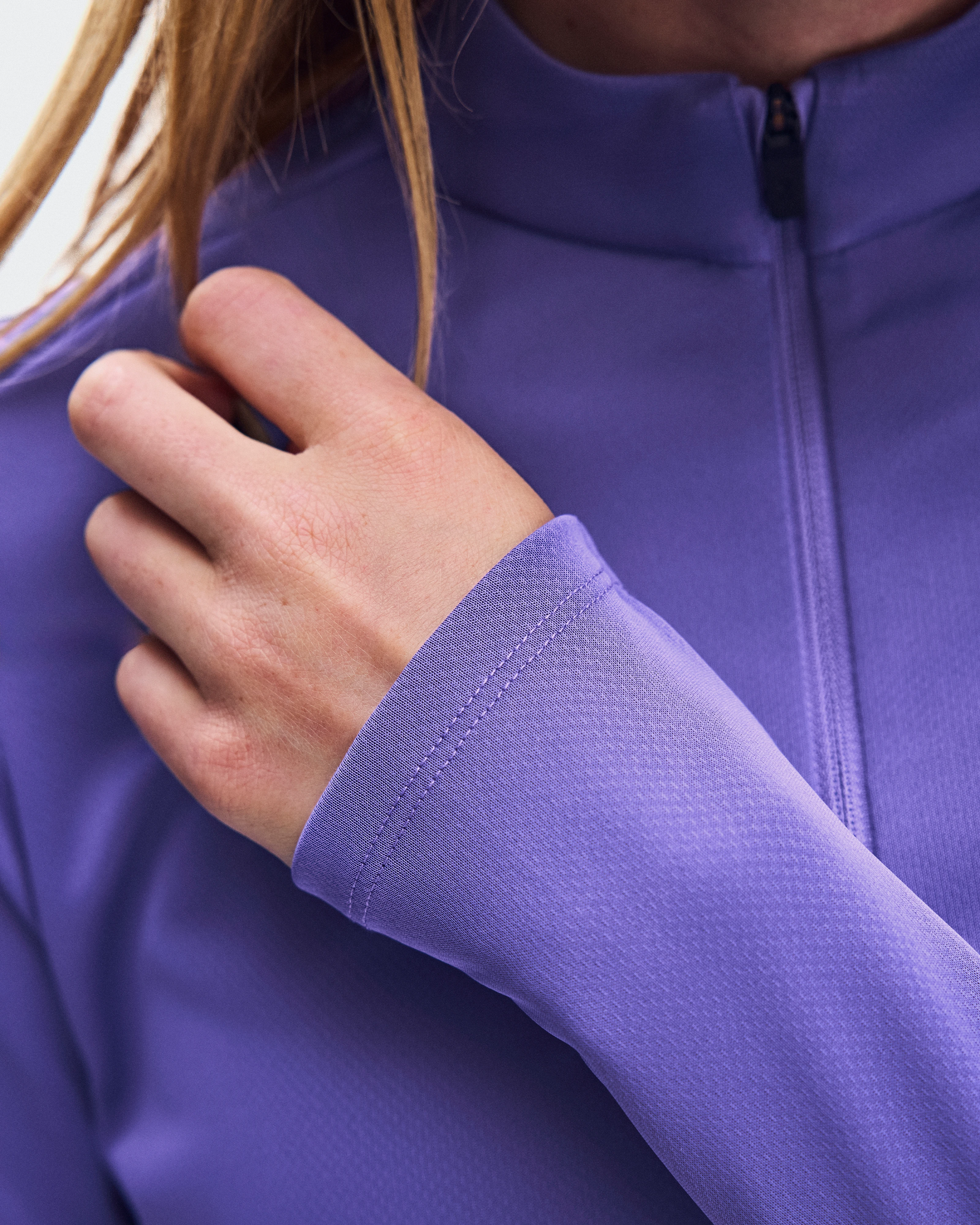 On Core 1/4 Zip Juniper ウィメンズ – 毎日のランニング　肌寒い時のランニング ジャケット