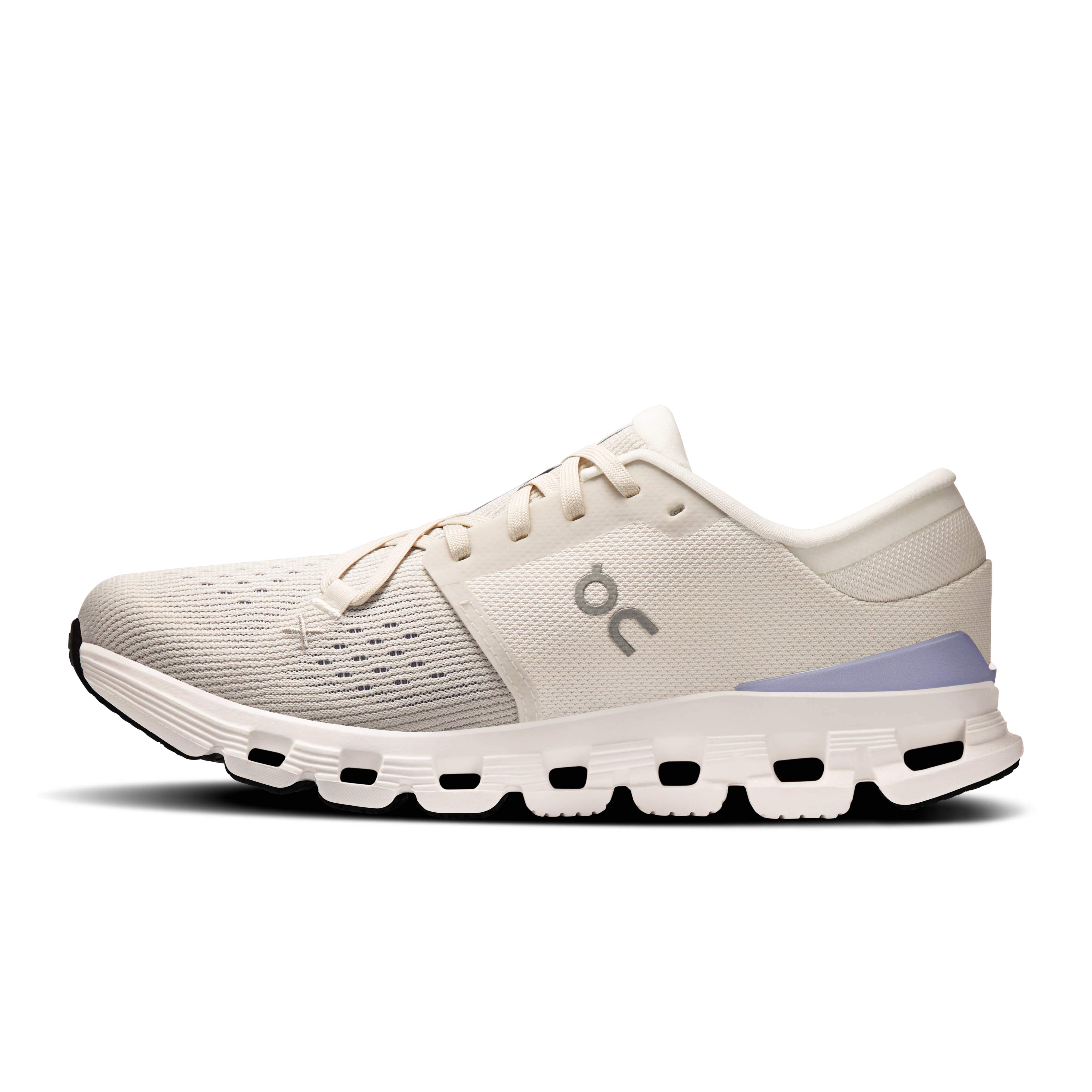 On Cloud X 4 Ivory & Nimbus Damen Training Schuhe