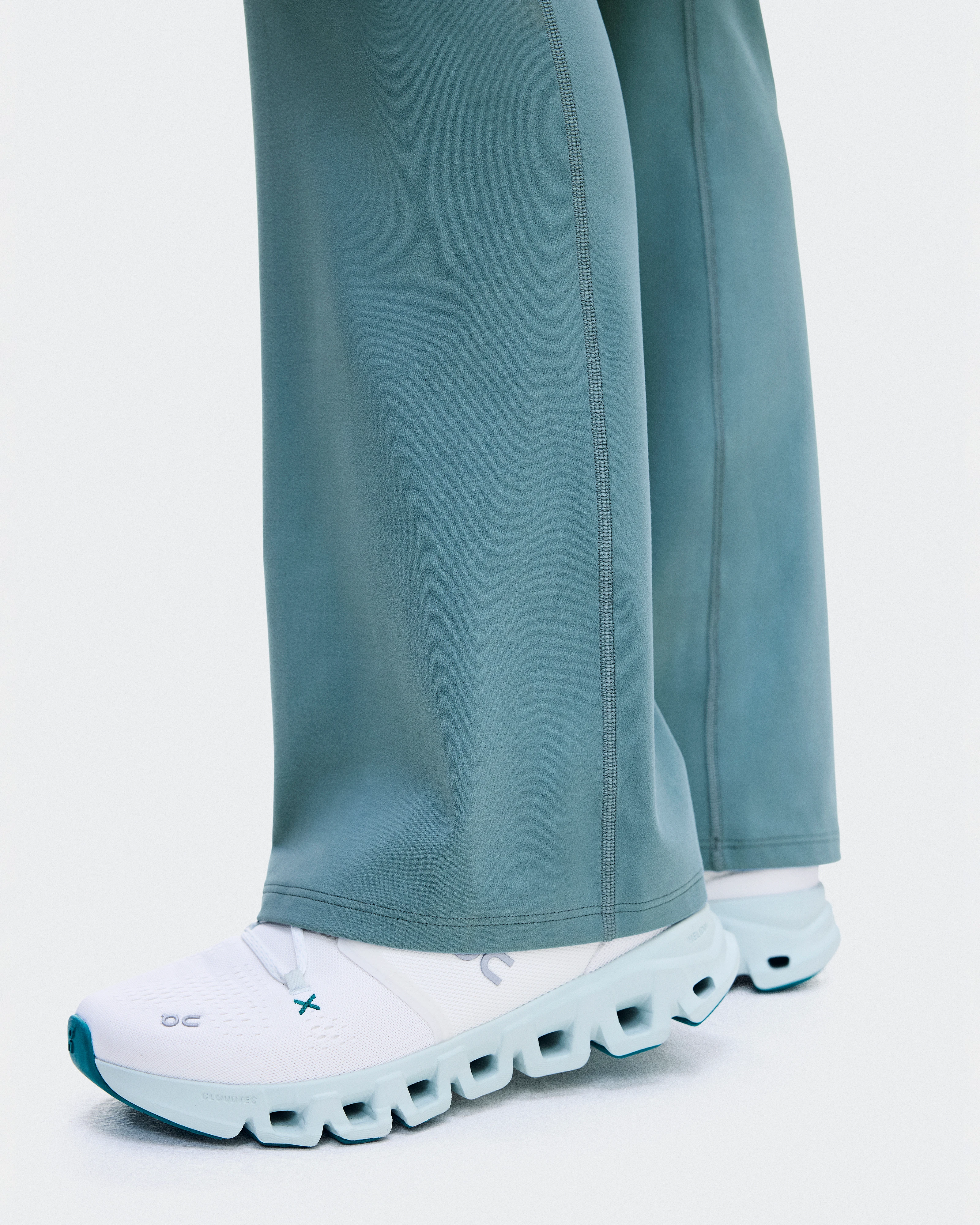 On Studio Flared Pants 30" Agave Women Pants