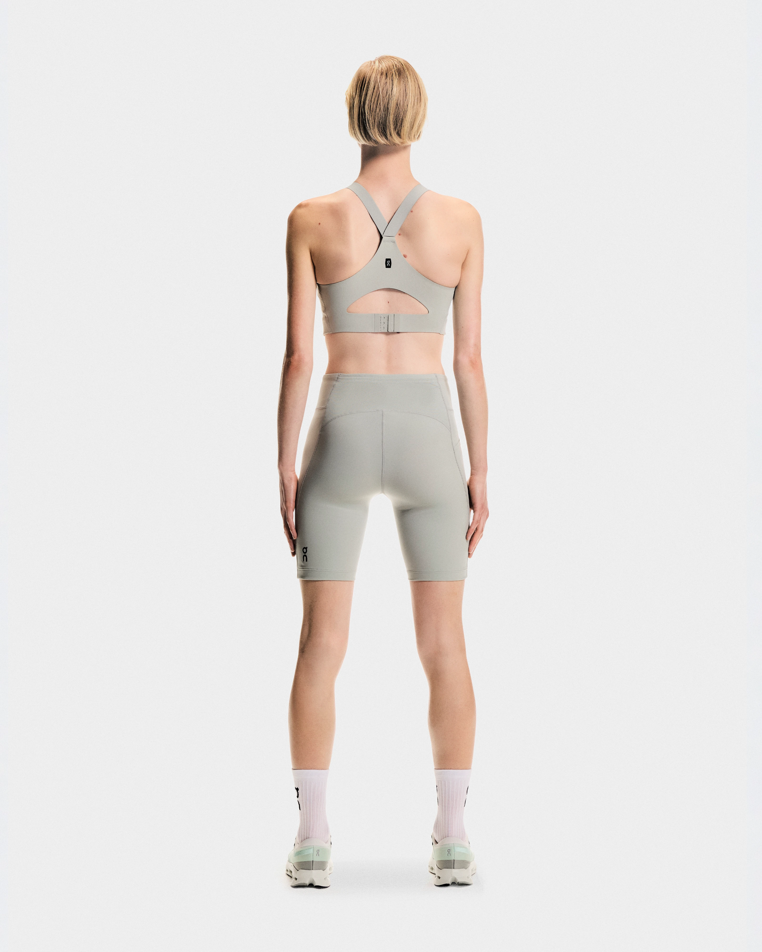 On 8" Performance Tights Tin Women Tights