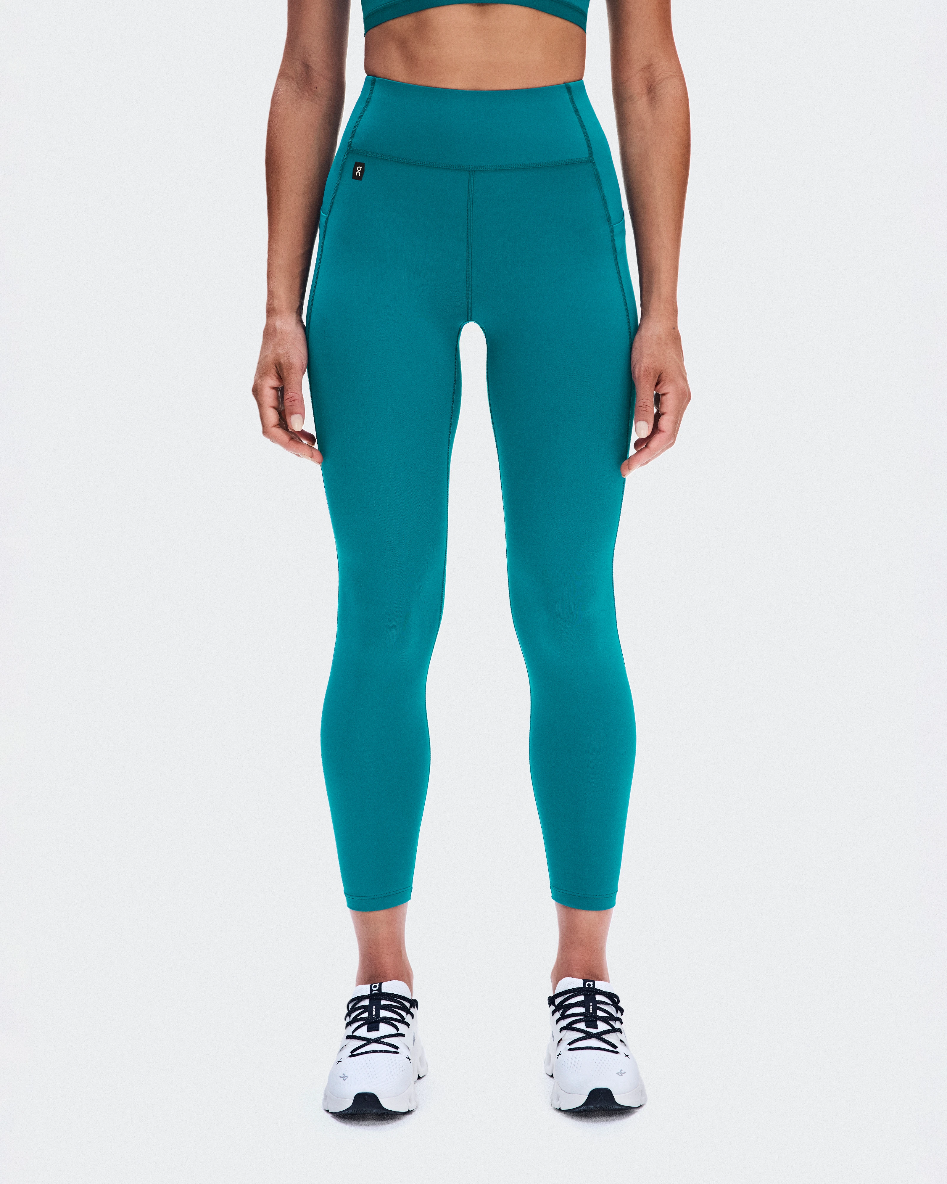 On Train Tights 7/8 Abyss Women Tights
