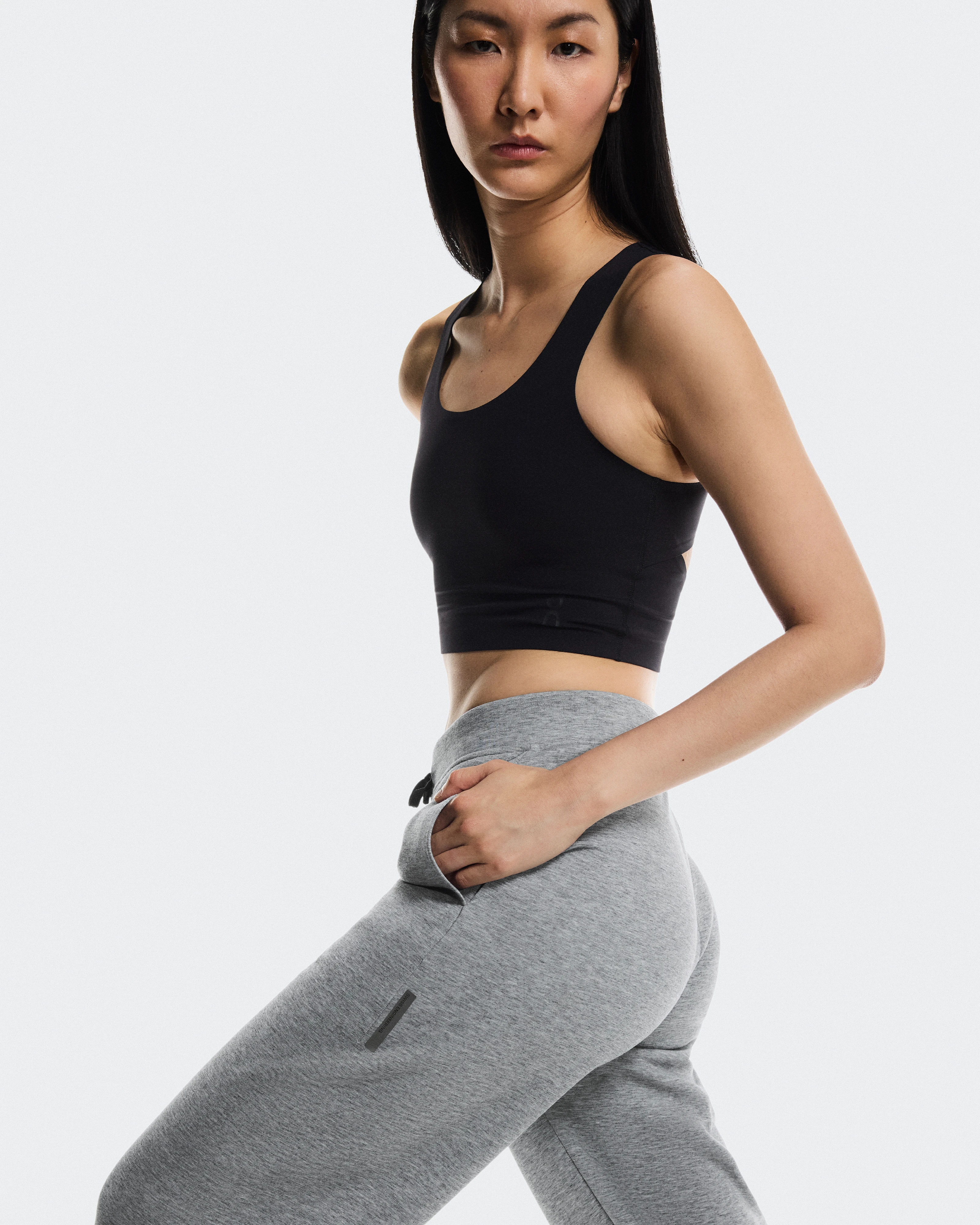 On Focus Tech Sweatpants Basalt Women Pants