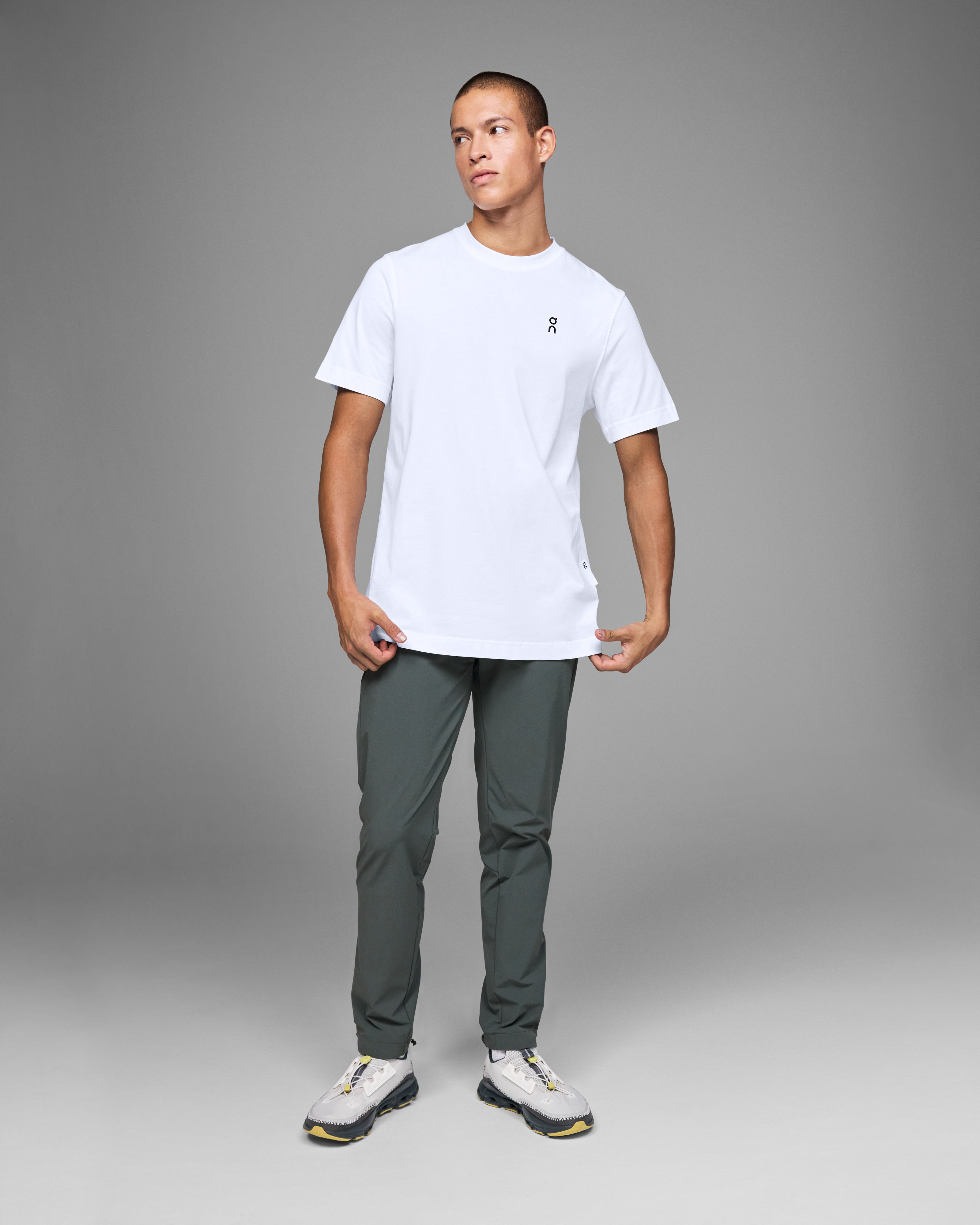 Tシャツ・カットソー THE COLDEST MOMENT TCM task T white Men's Graphic-T | White | On United States
