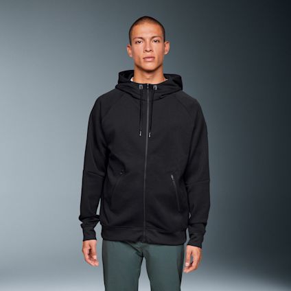 Performance Apparel & Clothing | On United States